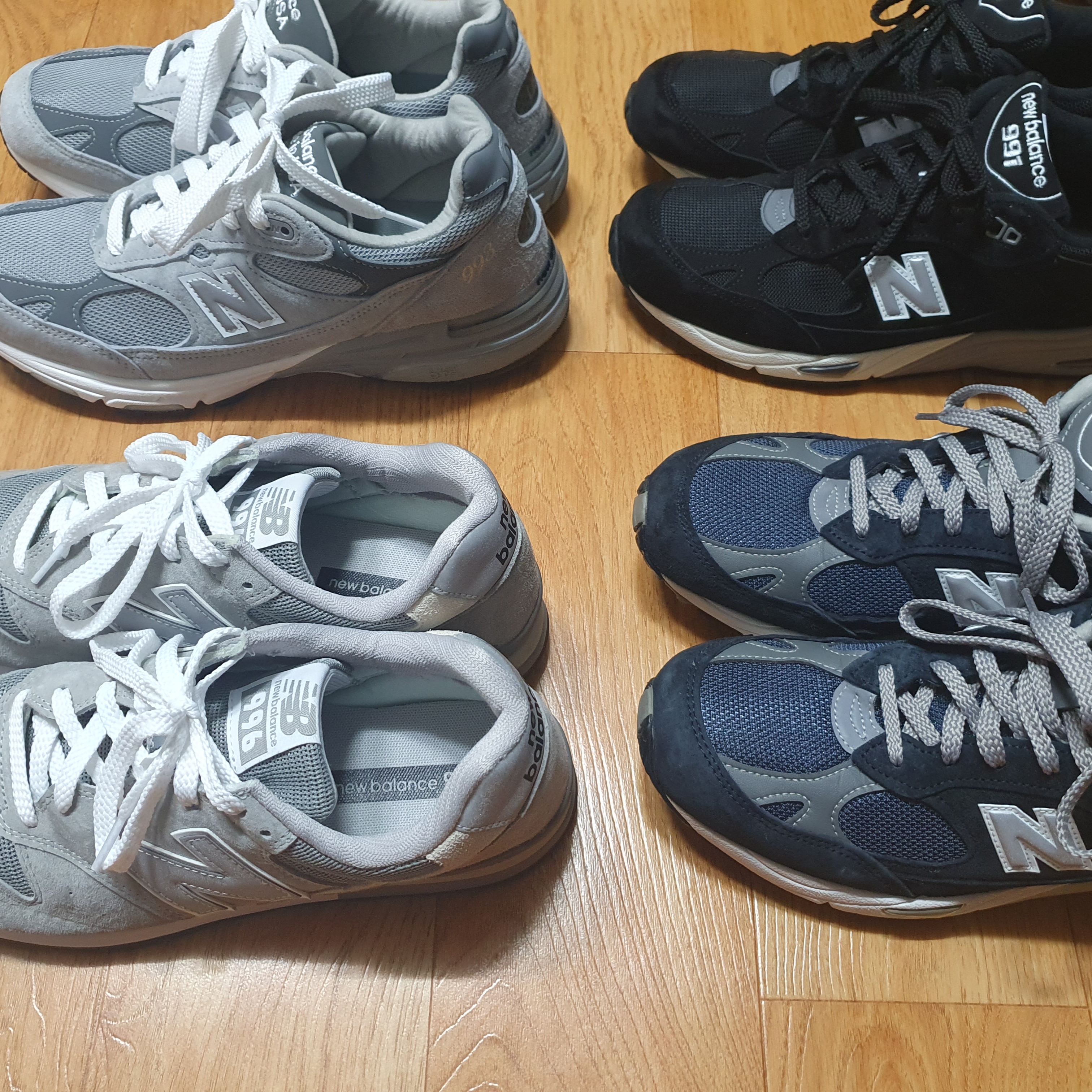 New Balance 992 Made in USA Grey - D Standard, New Balance 992 Made in USA Black Grey 착용 스타일 - 2