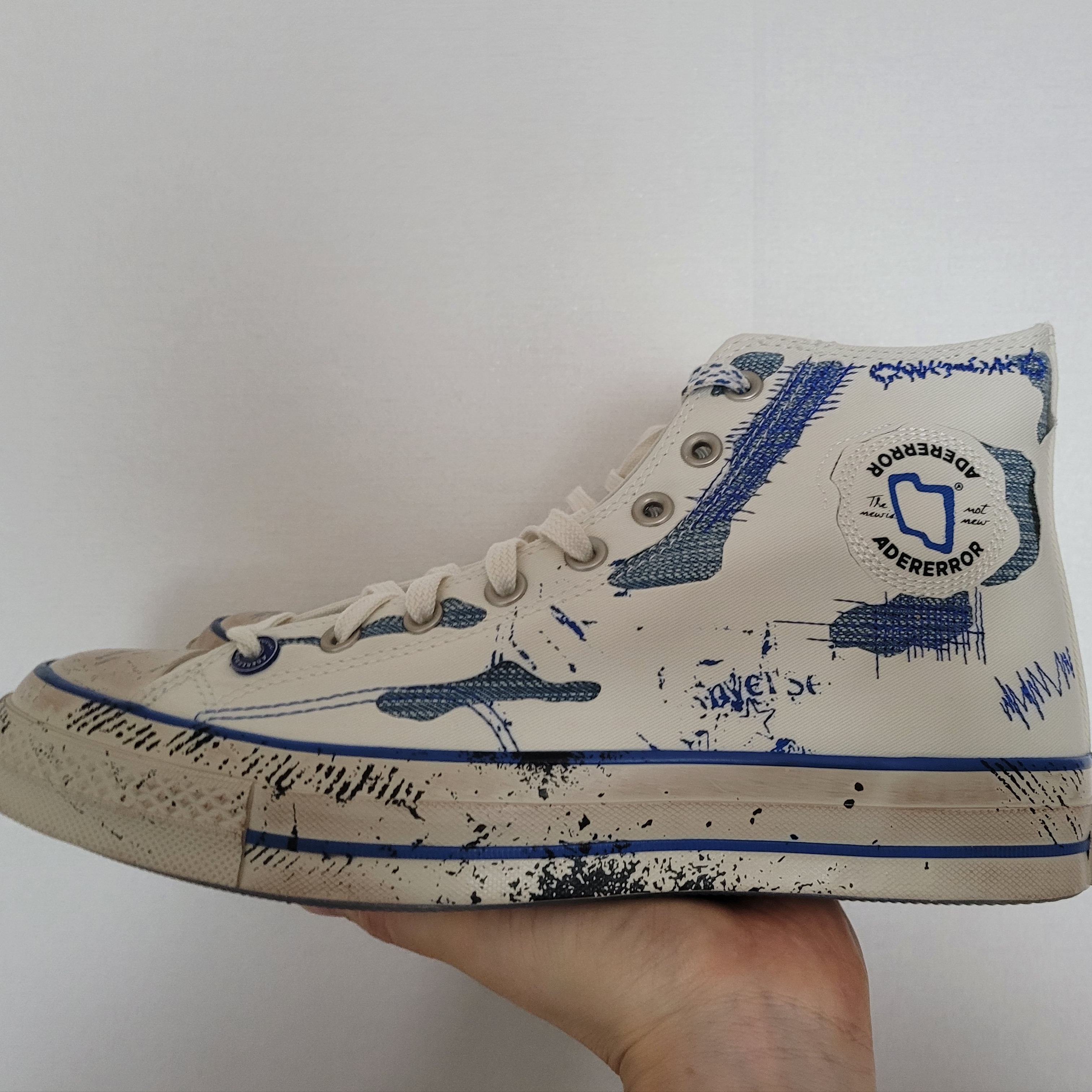 Converse x Ader Error Chuck 70 High White 착용 스타일 - 1