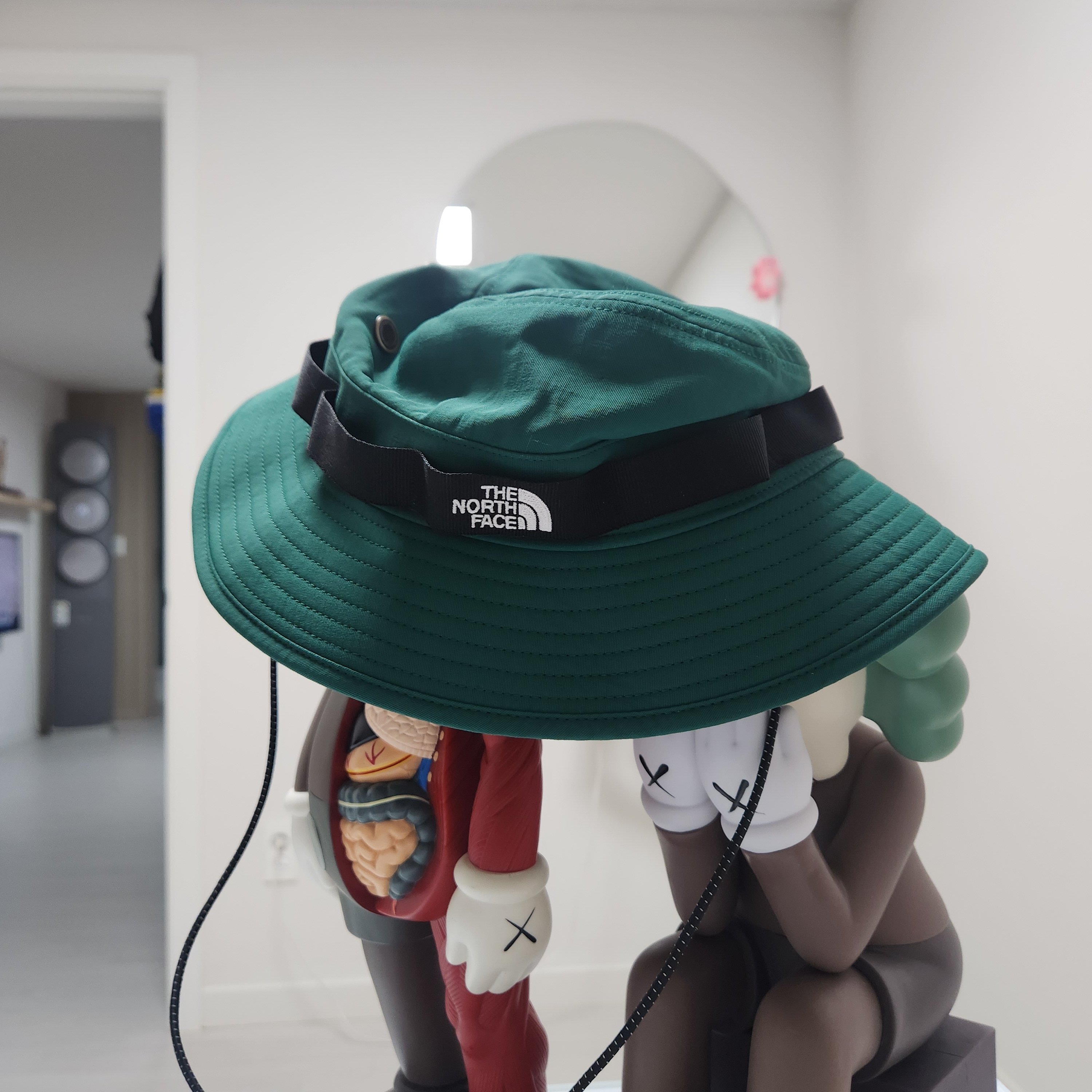 Supreme x The North Face Trekking Crusher Dark Green - 22SS 착용 스타일 - 2