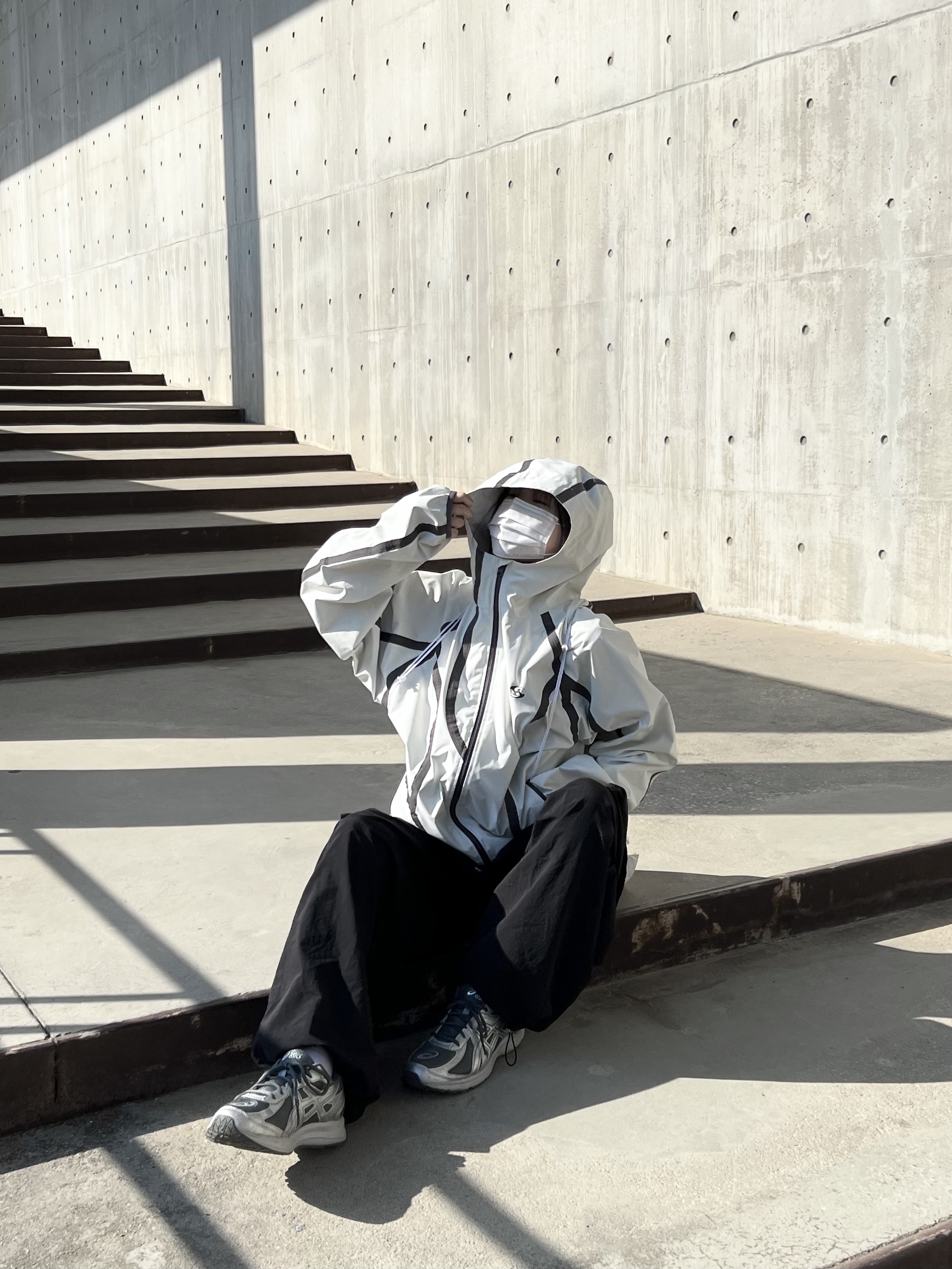 Sansan Gear Windblock Jacket Ivory - 22SS 착용 스타일 - 5