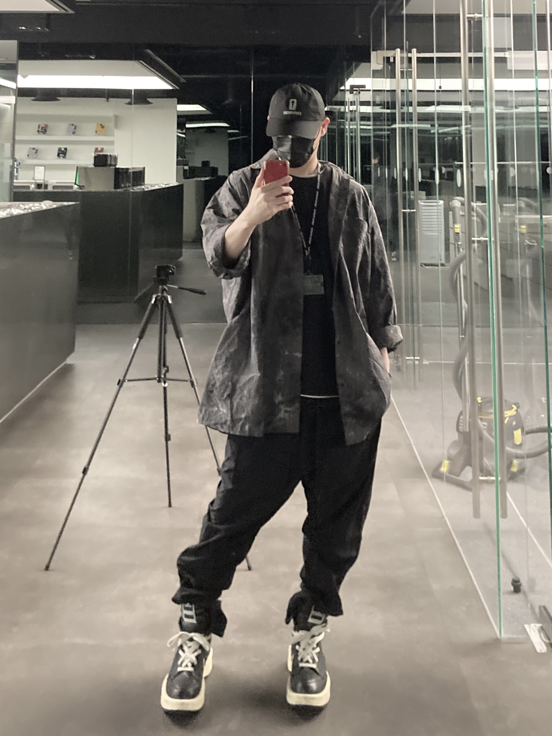 Converse x Drkshdw Turbowpn Black Cream, Converse x Drkshdw Dad Cap Black 착용 스타일 - 1