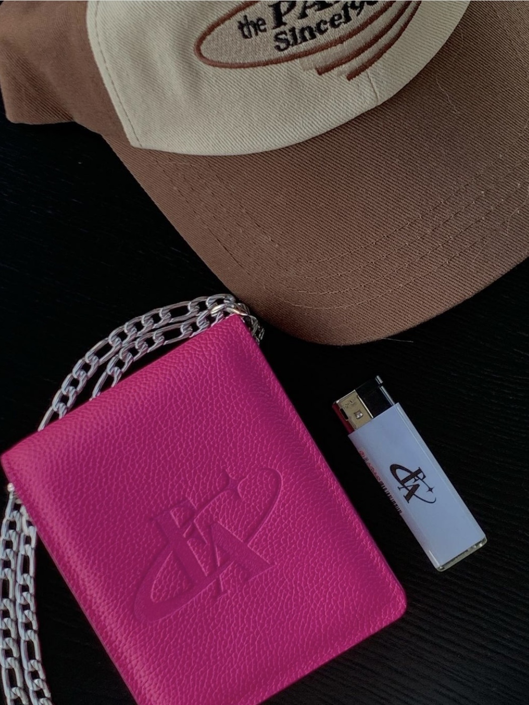 For Appeal Cigarette Wallet Bag Pink, For Appeal Cigarette Wallet Bag Silver 착용 스타일
