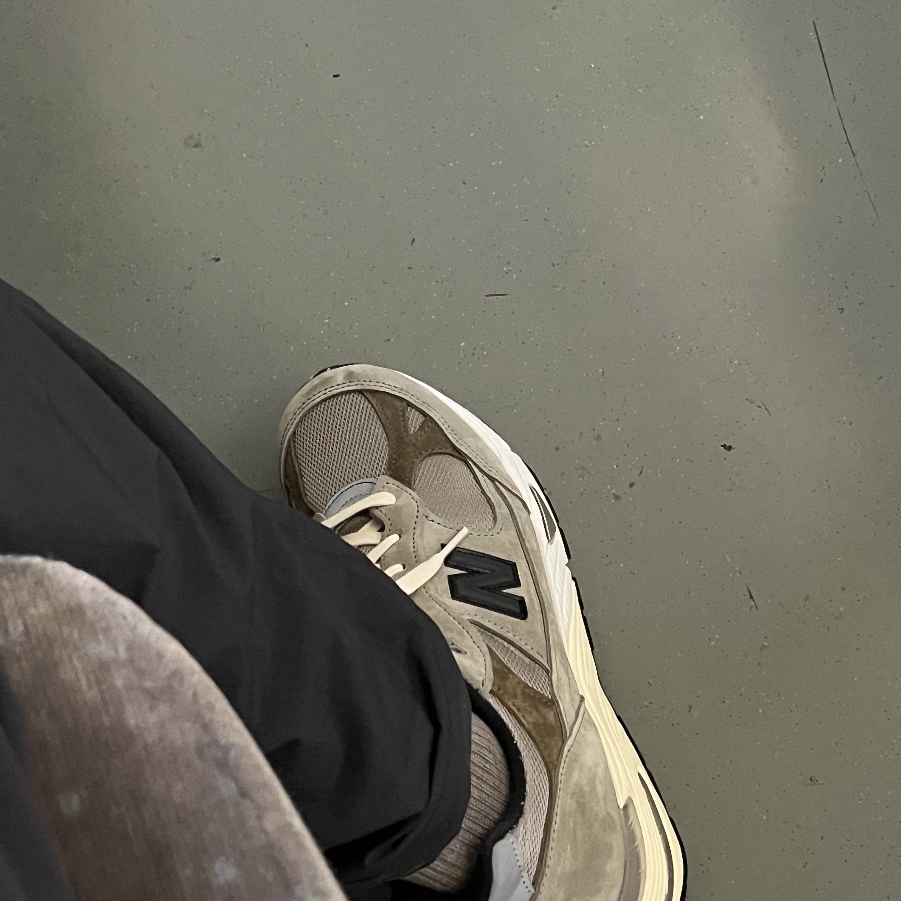 New Balance x JJJJound 991 Made in UK Grey 착용 스타일