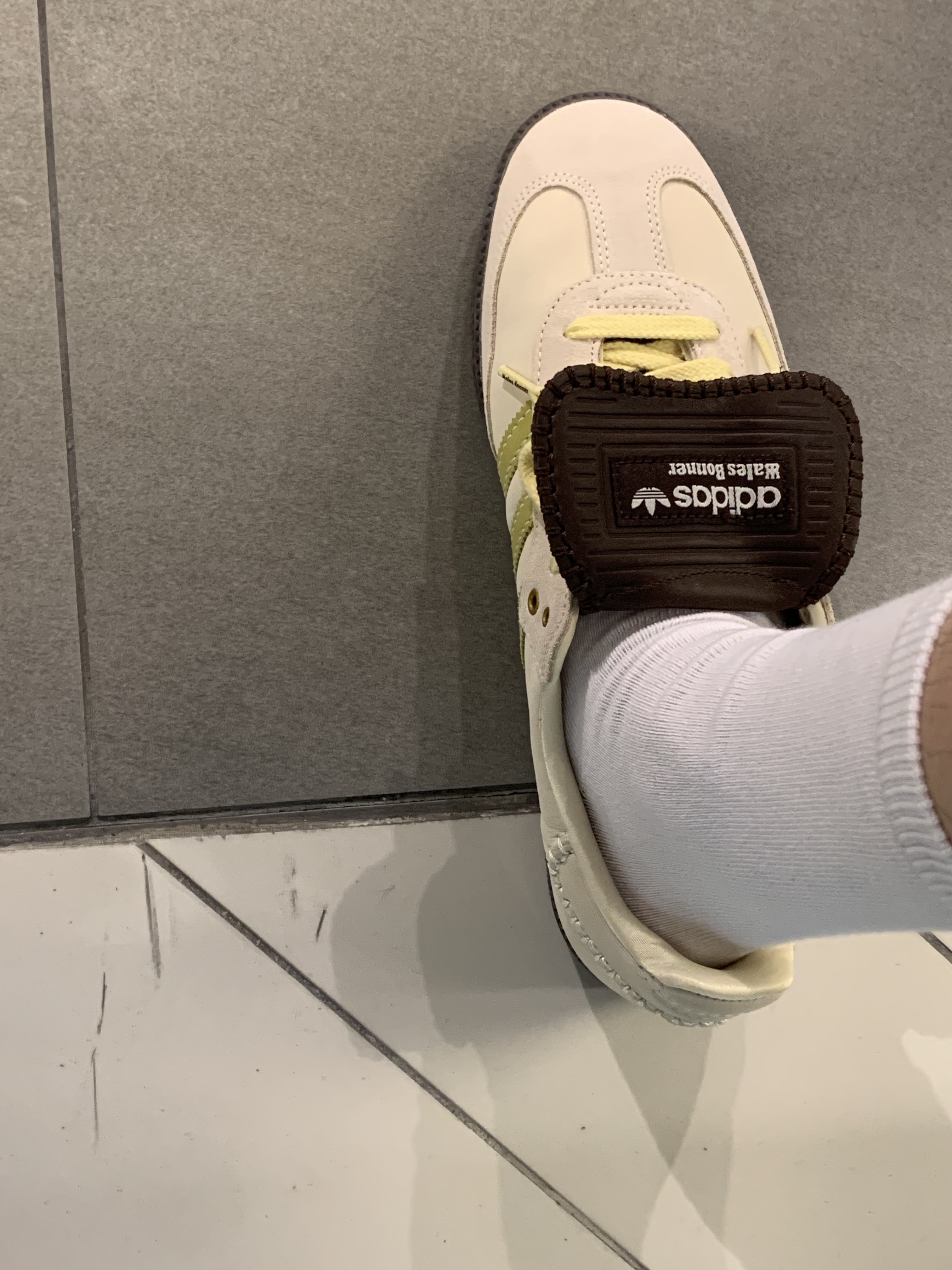Adidas x Wales Bonner Samba Brown Ecru Tint 착용 스타일 - 5