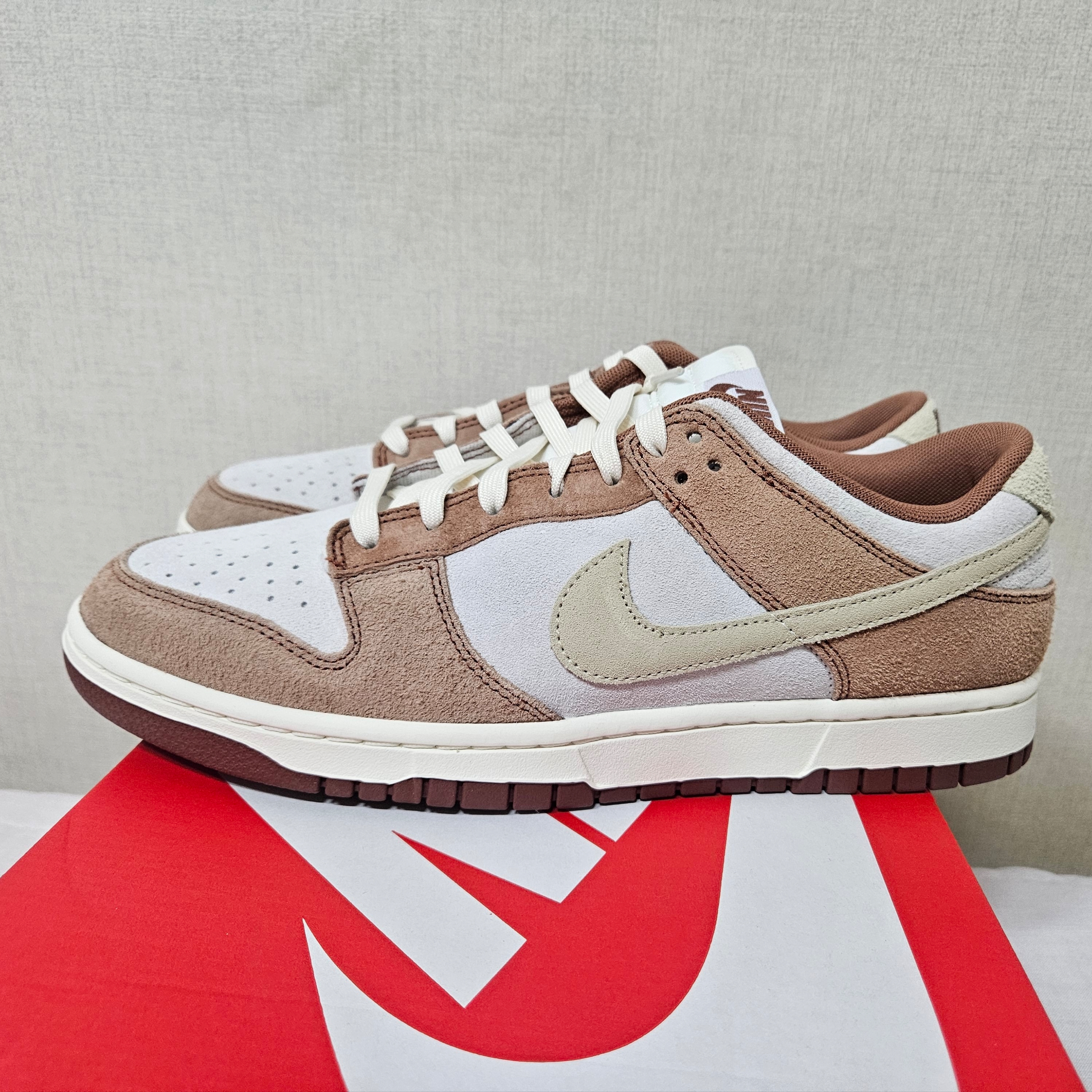 Nike Dunk Low Pro Premium Medium Curry 착용 스타일