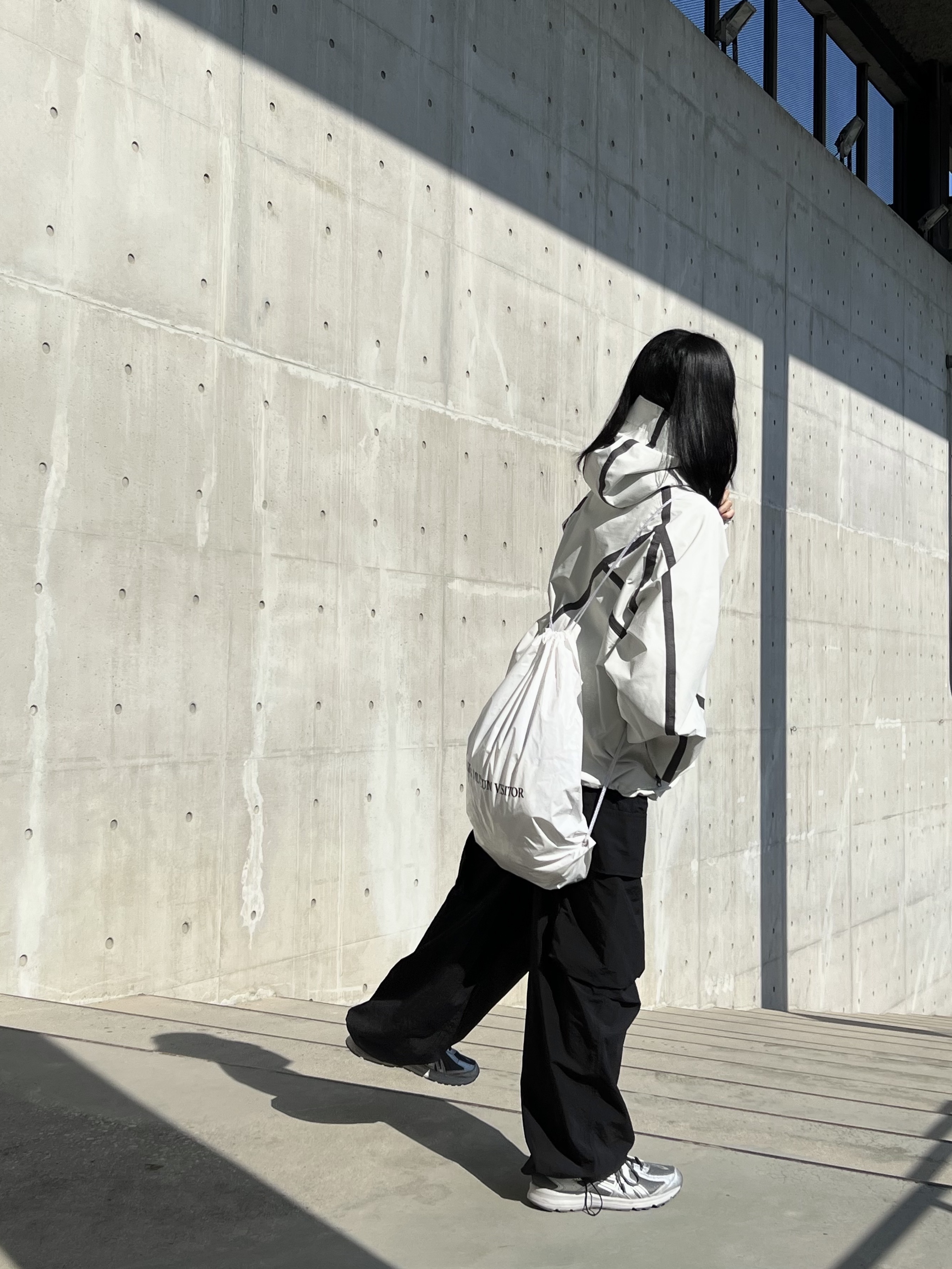 Sansan Gear Windblock Jacket Ivory - 22SS 착용 스타일 - 4