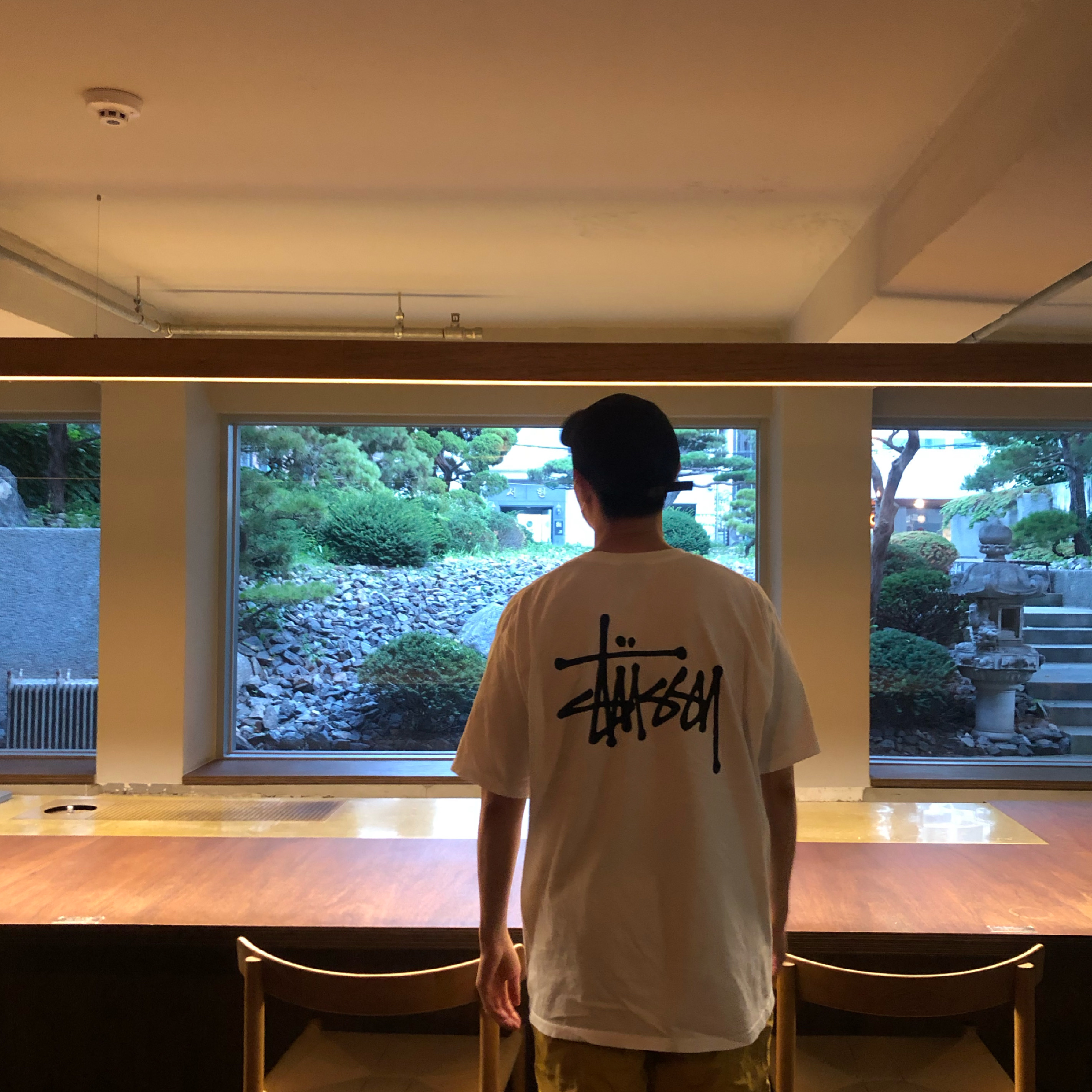 Stussy Basic Stussy T-Shirt White 2023 착용 스타일