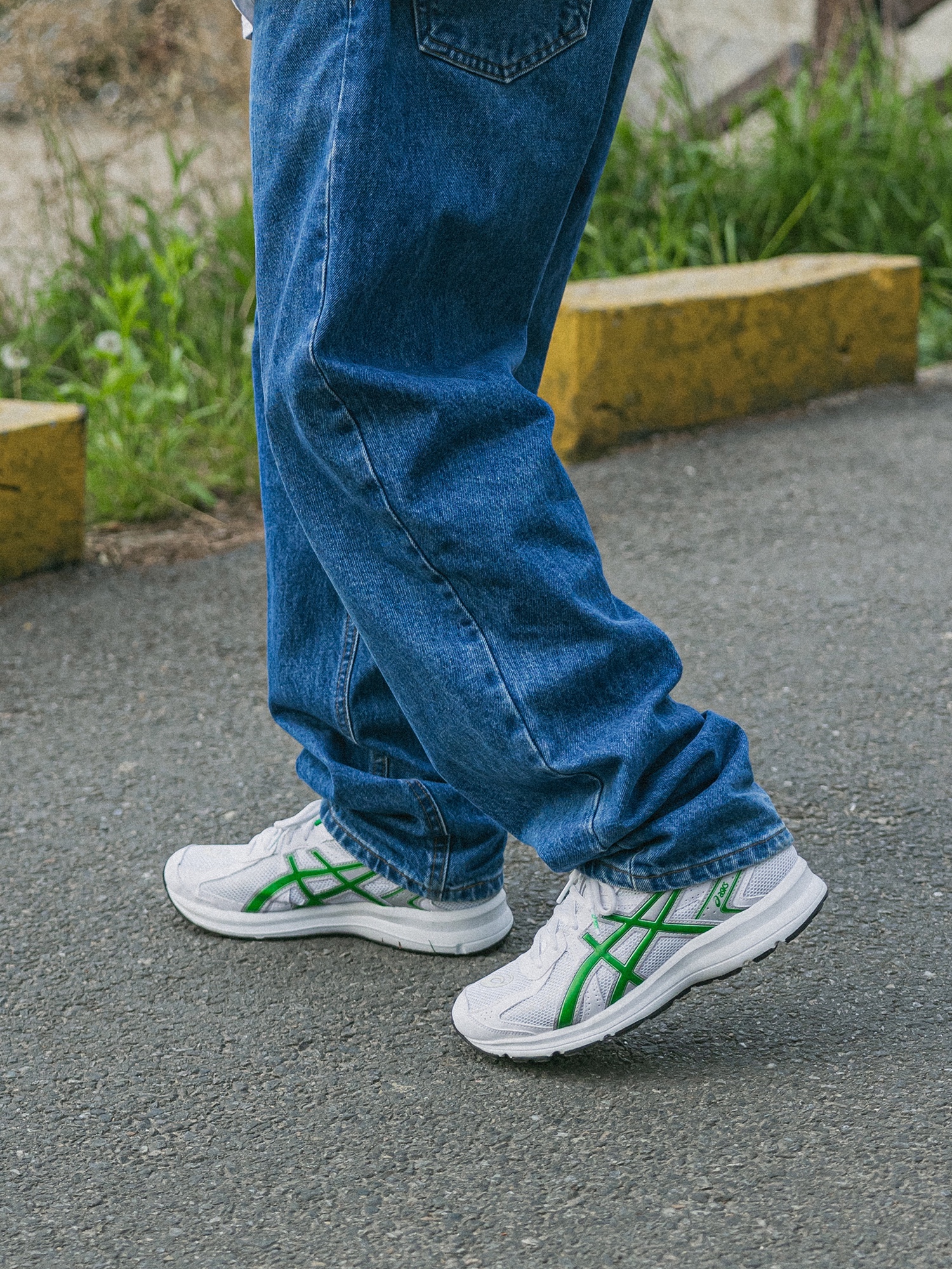 Asics Jog 100 S White Green - 2E Wide 착용 스타일 - 5