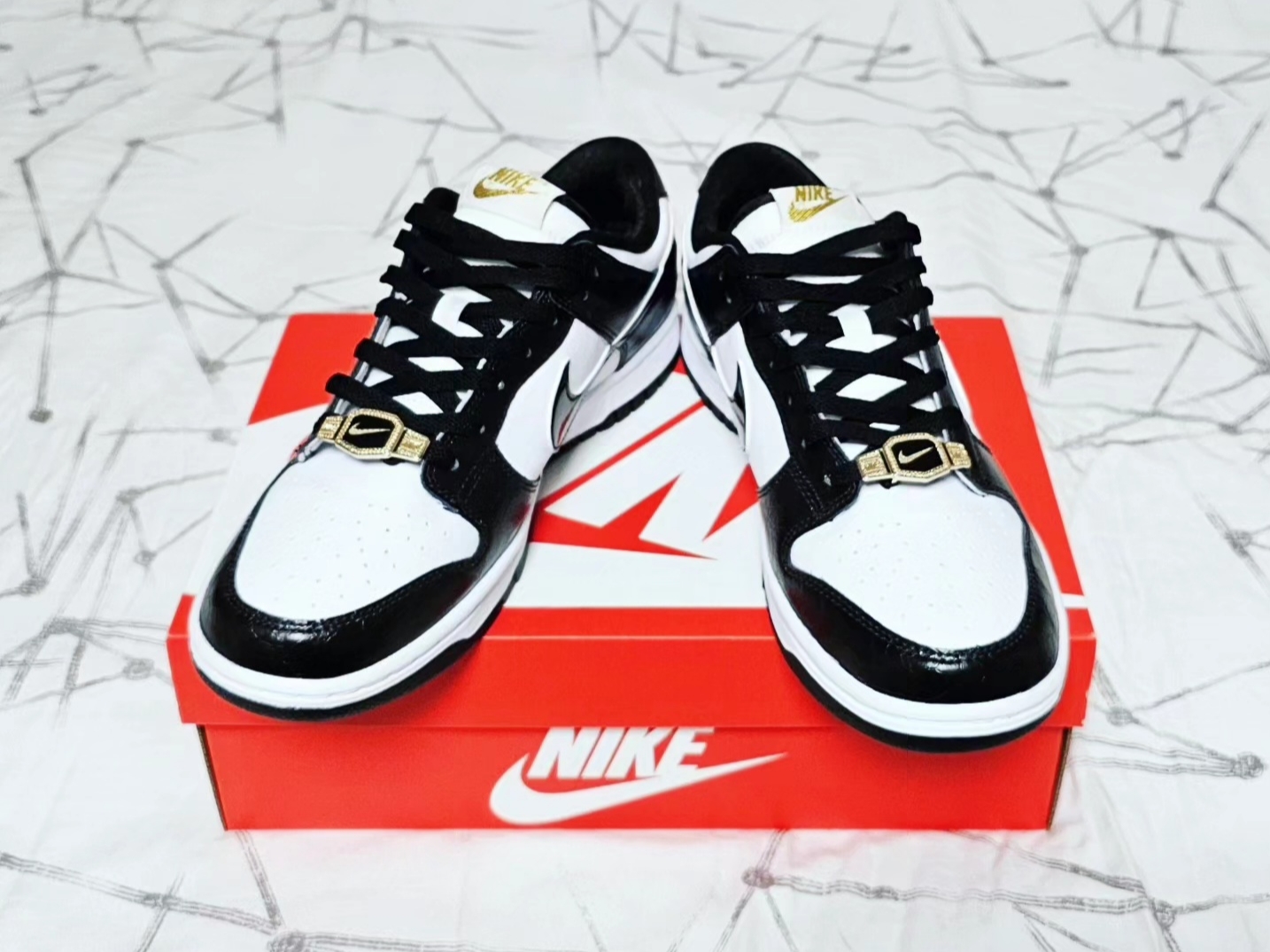 Nike Dunk Low Retro SE Black 착용 스타일 - 3