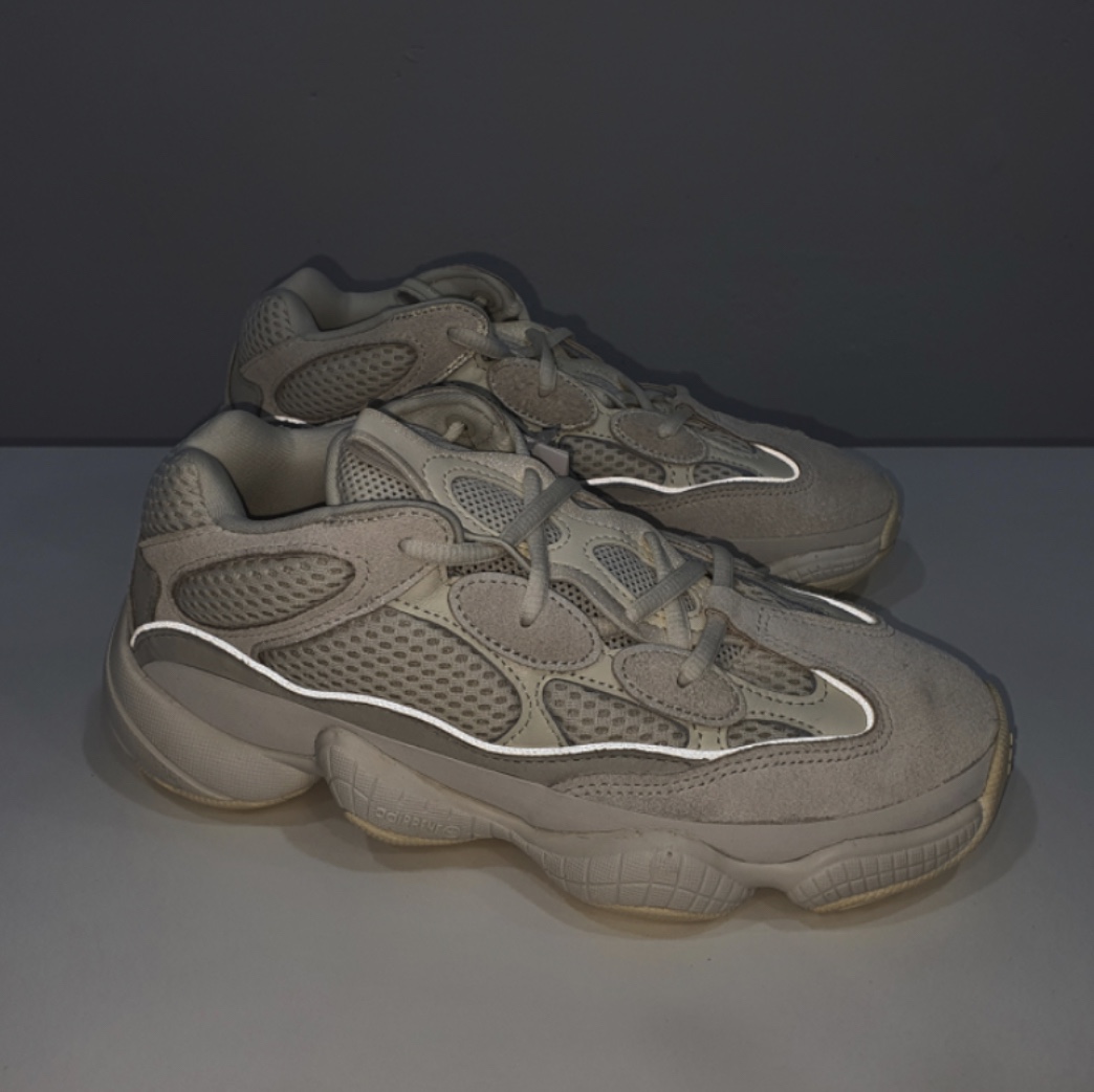 Adidas Yeezy 500 Bone White 착용 스타일 - 2