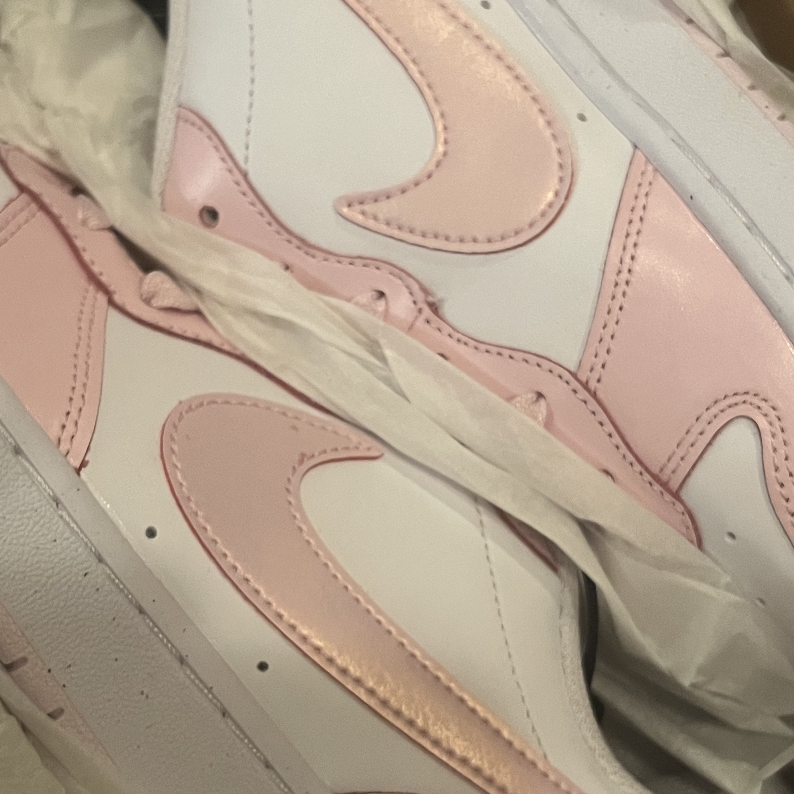 (GS) Nike Court Borough 2 SE White Pink Foam 착용 스타일