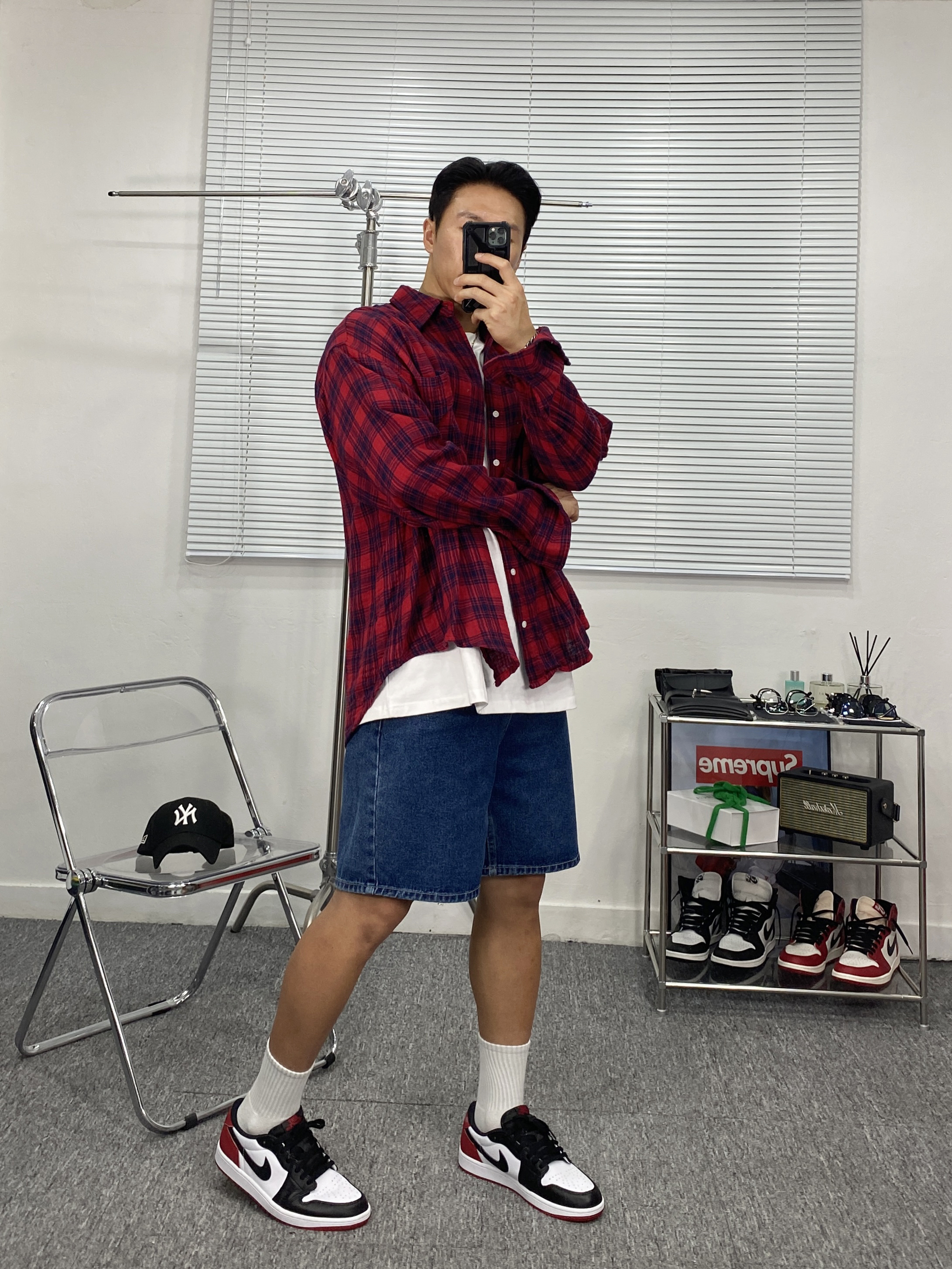 Jordan 1 Retro Low OG Black Toe 착용 스타일 - 3