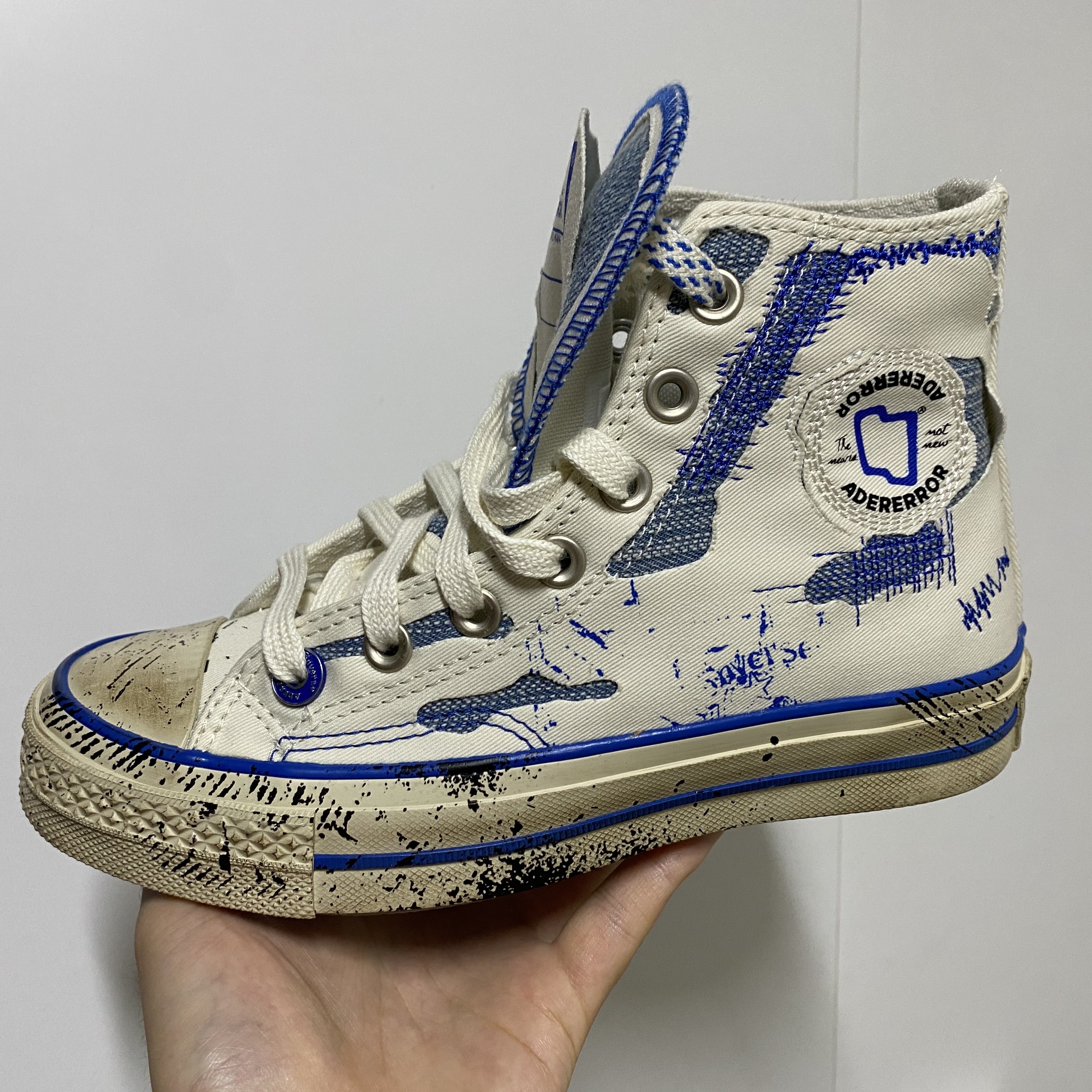 Converse x Ader Error Chuck 70 High White 착용 스타일 - 1