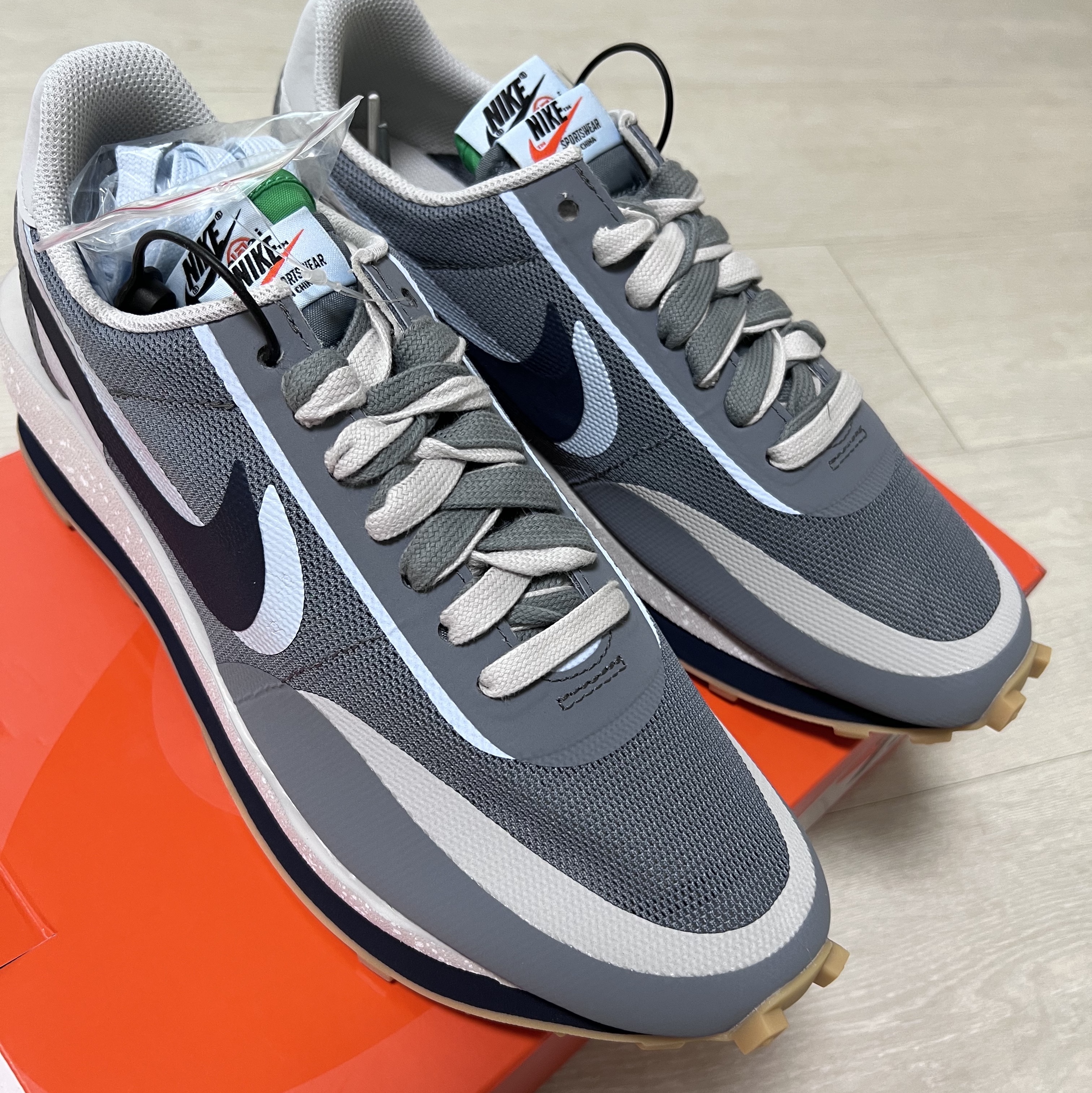 Nike x Sacai x Clot LDWaffle Cool Grey 착용 스타일 - 1