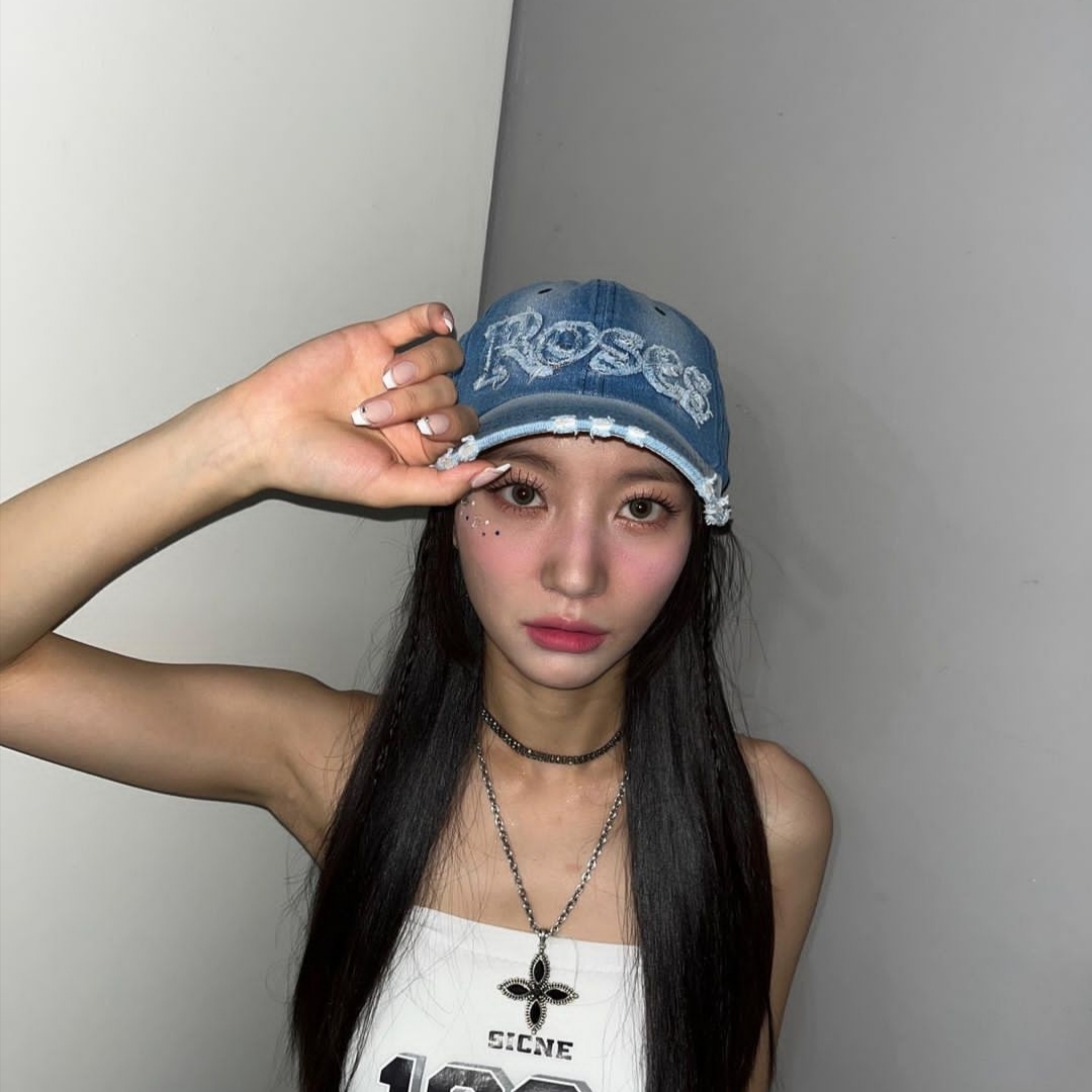 2000Archives Roses Denim Ball Cap 착용 스타일 - 2