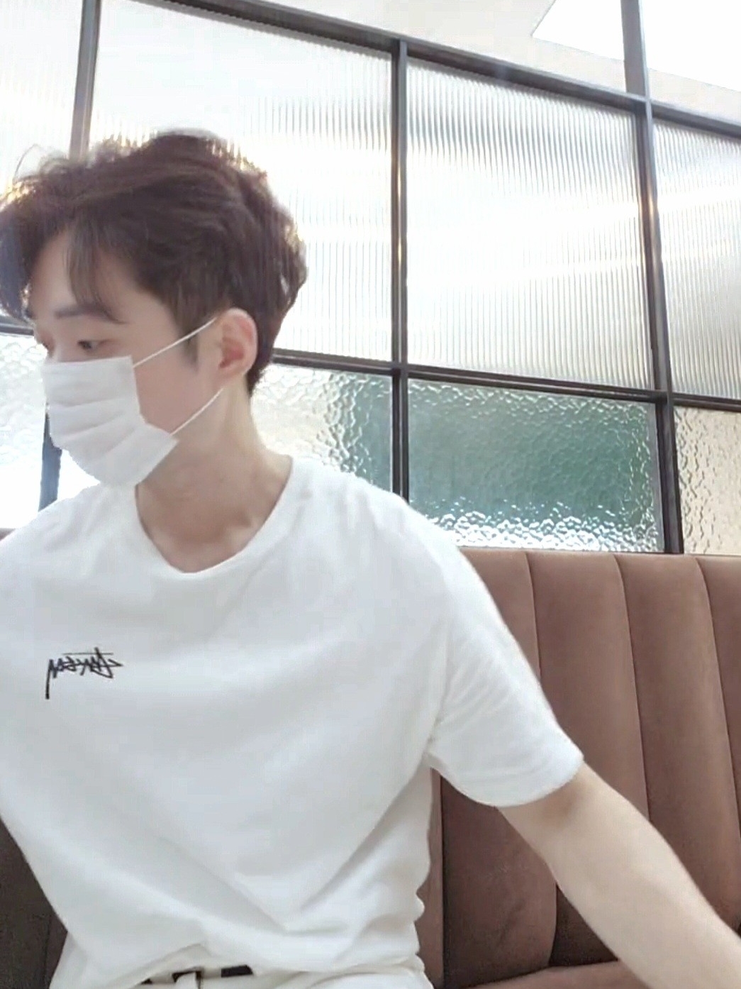 Stussy ITP Flower T-Shirt White, Nike x Ambush Air Force 1 Low SP Phantom 착용 스타일 - 2