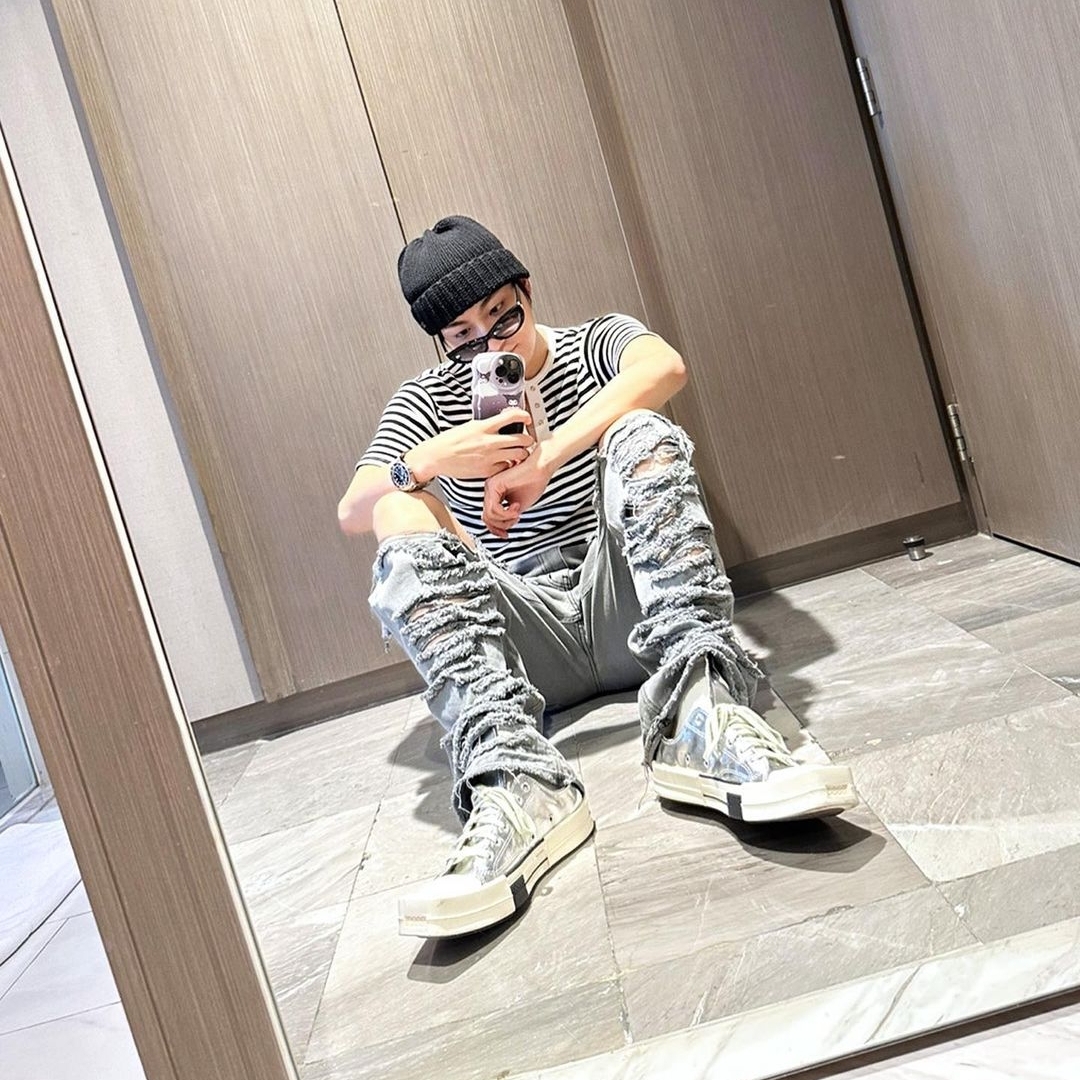 Converse x Drkshdw Turbodrk Chuck 70 Ox Silver Lacquered Denim 착용 스타일 - 2