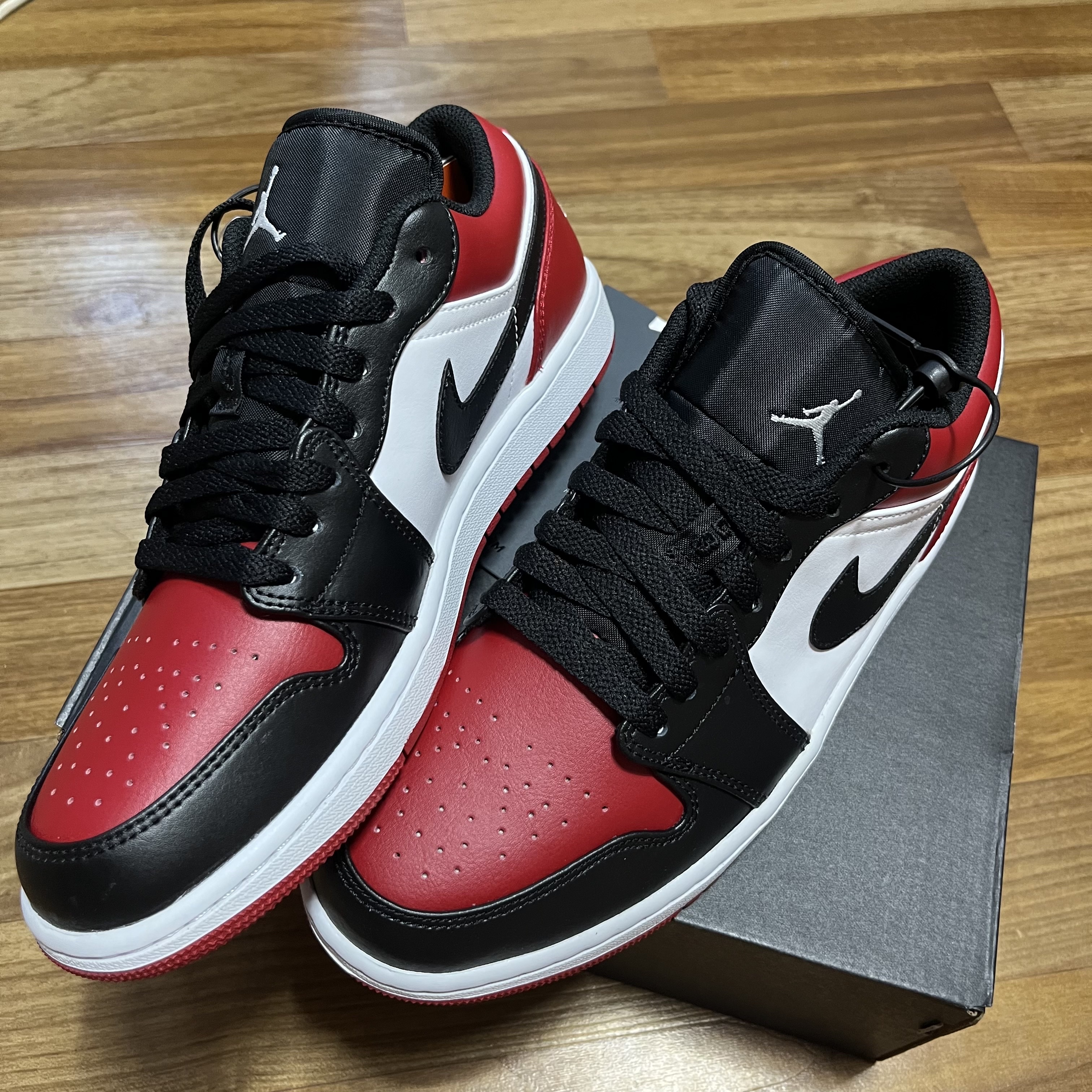 Jordan 1 Low Bred Toe 착용 스타일