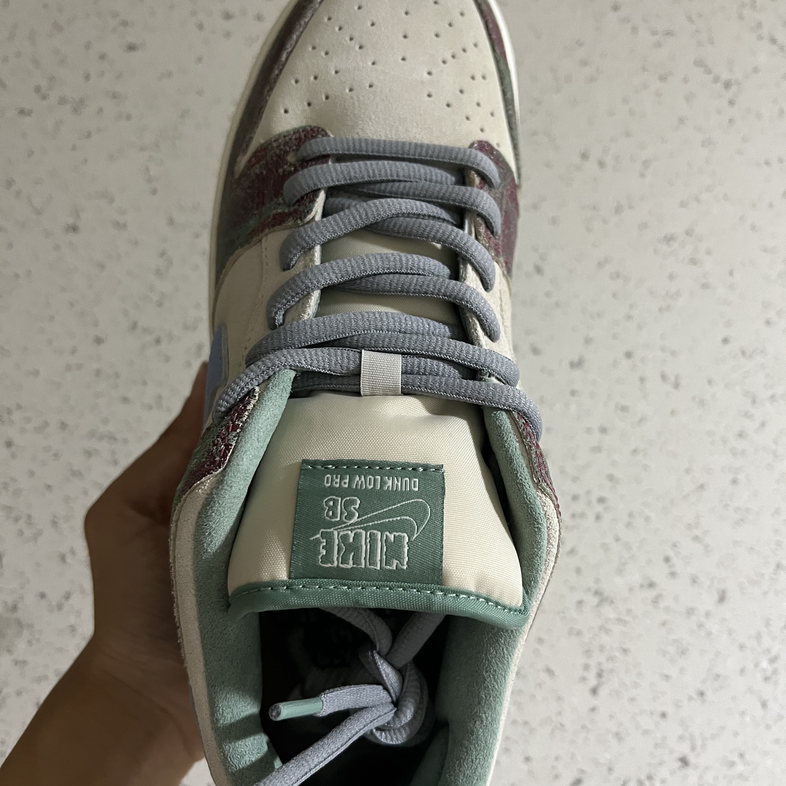 Nike x Crenshaw Skate Club SB Dunk Low Sail Light Blue Cedar 착용 스타일 - 3