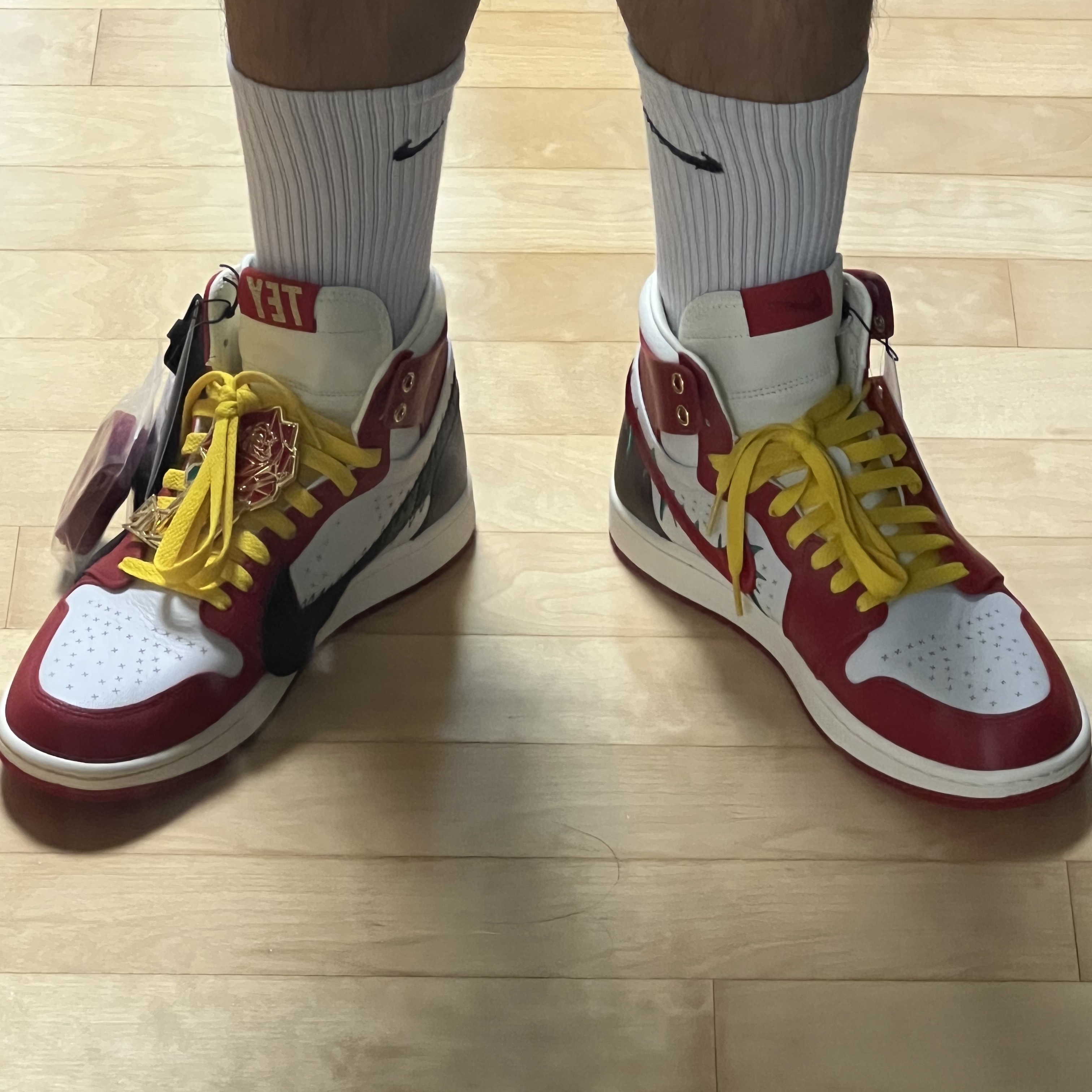 (W) Jordan 1 x Teyana Taylor Zoom CMFT 2 Gym Red 착용 스타일