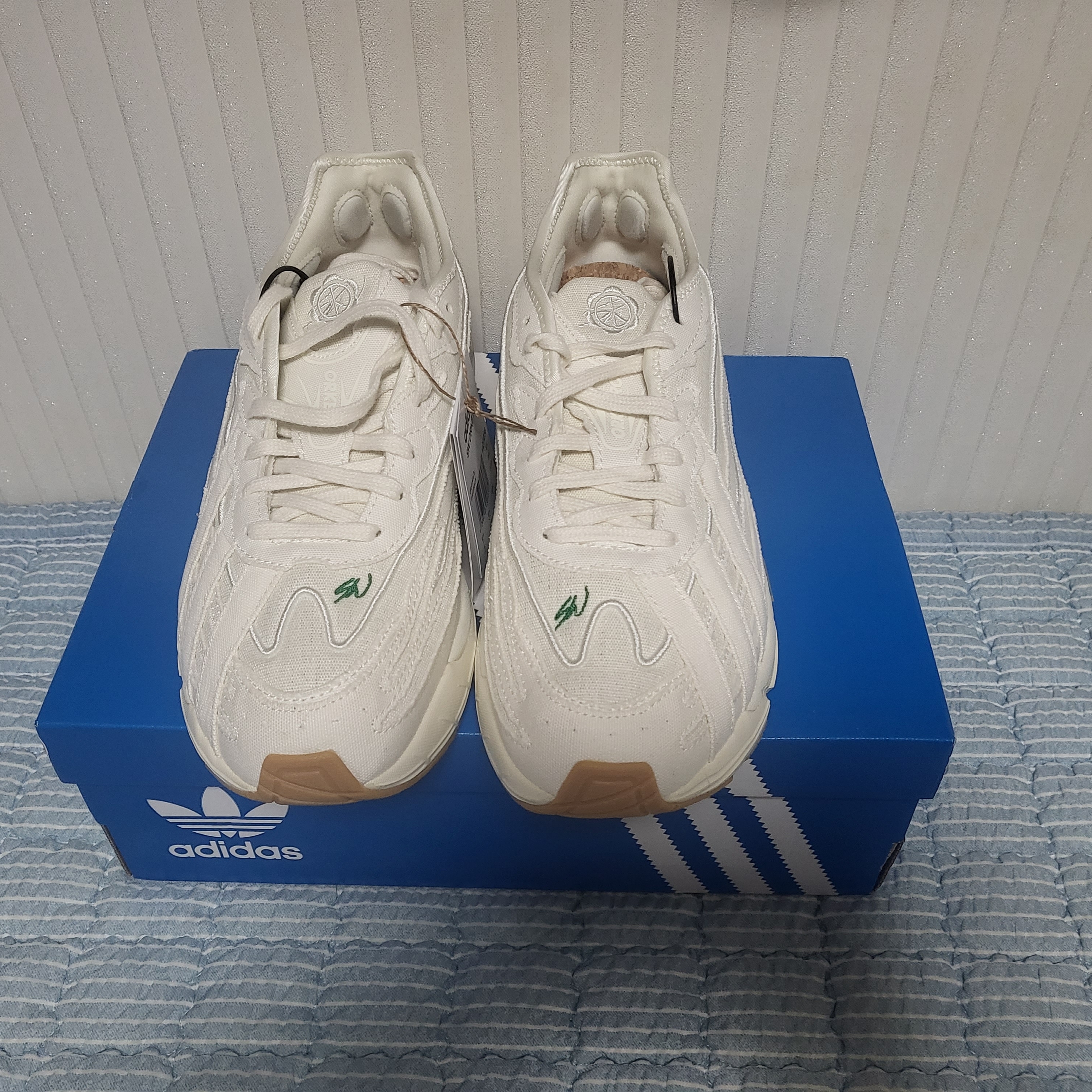 Adidas x Sean Wotherspoon Orketro Off White 착용 스타일