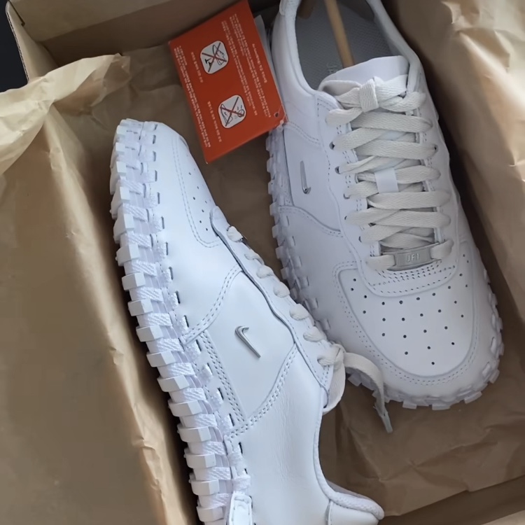 Nike x Jacquemus J Force 1 Low LX SP White 착용 스타일