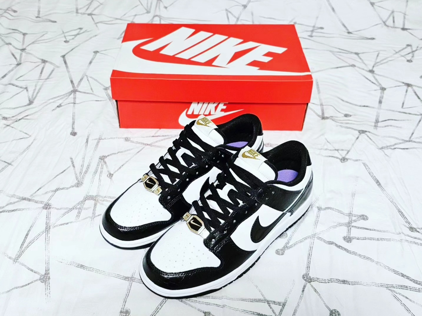 Nike Dunk Low Retro SE Black 착용 스타일 - 1