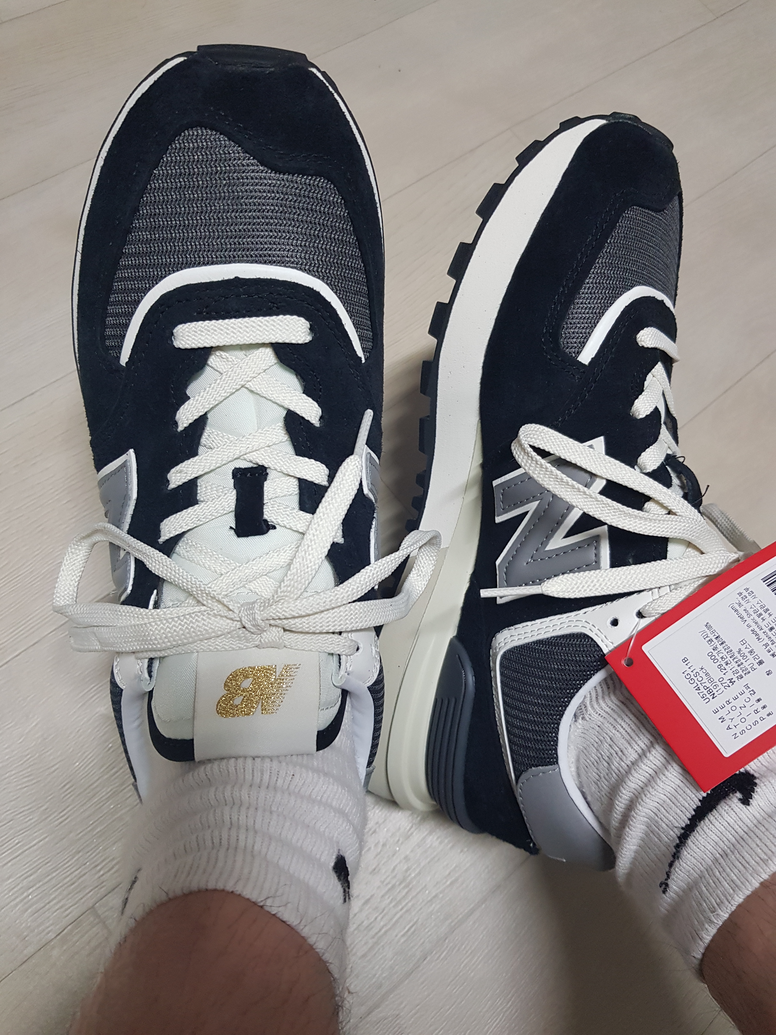 New Balance 574 Legacy Black 착용 스타일