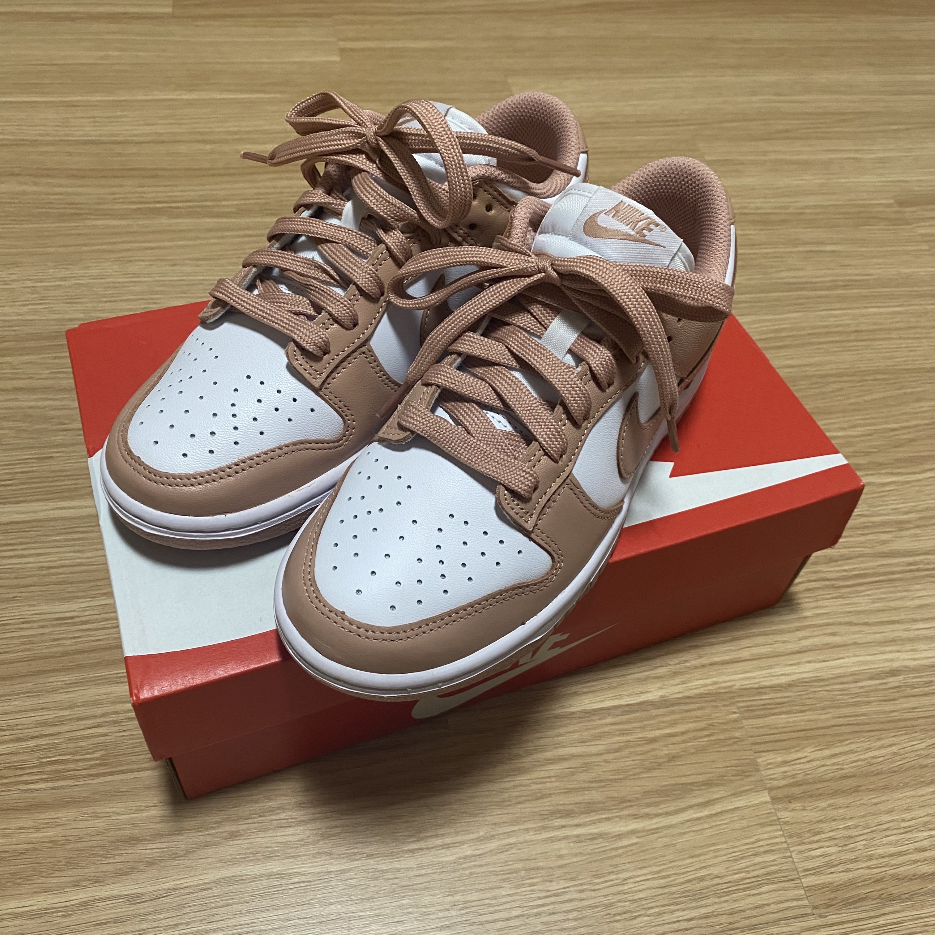 (W) Nike Dunk Low Rose Whisper 착용 스타일