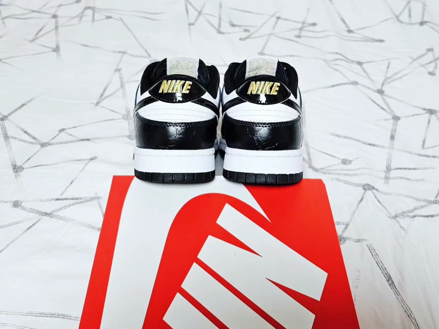 Nike Dunk Low Retro SE Black 착용 스타일 - 5