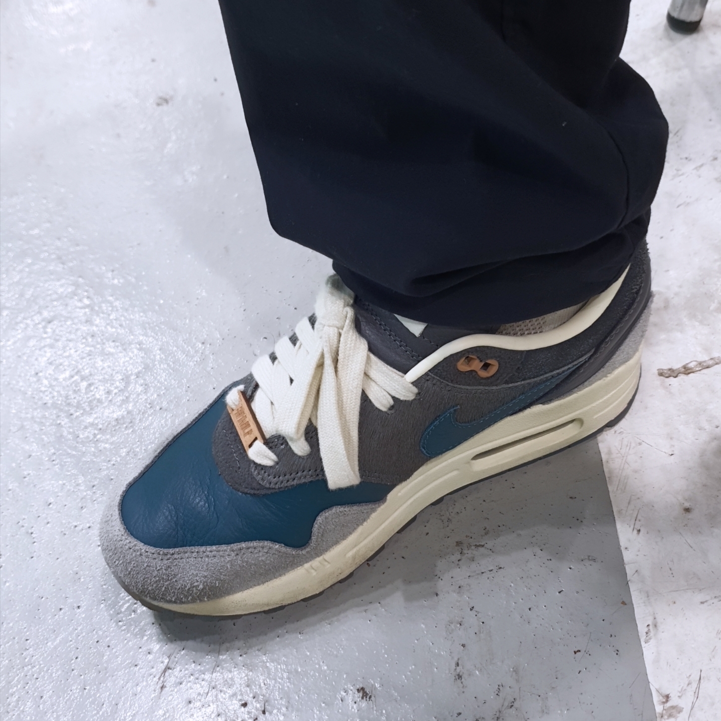Nike x Kasina Air Max 1 SP Won-Ang Particle Grey 착용 스타일