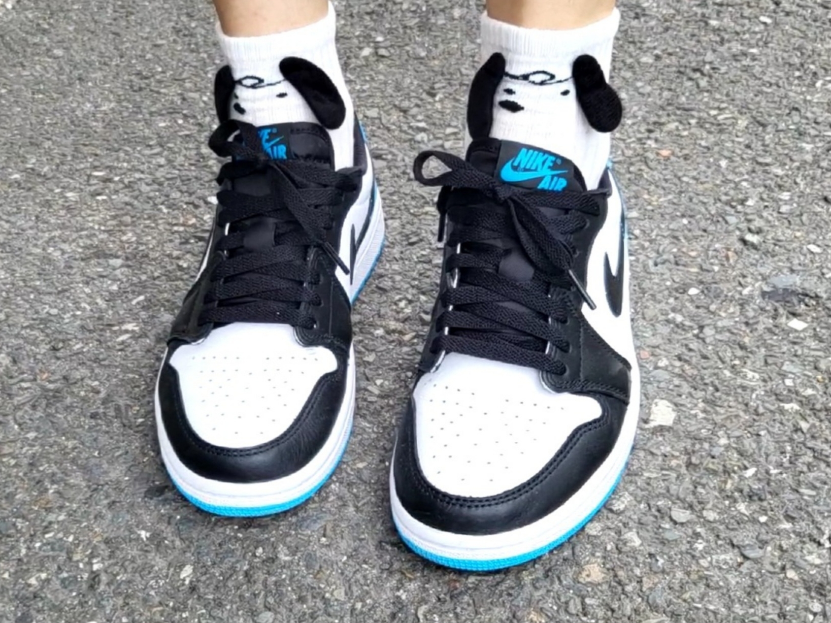 (W) Jordan 1 Retro Low OG Black and Dark Powder Blue 착용 스타일