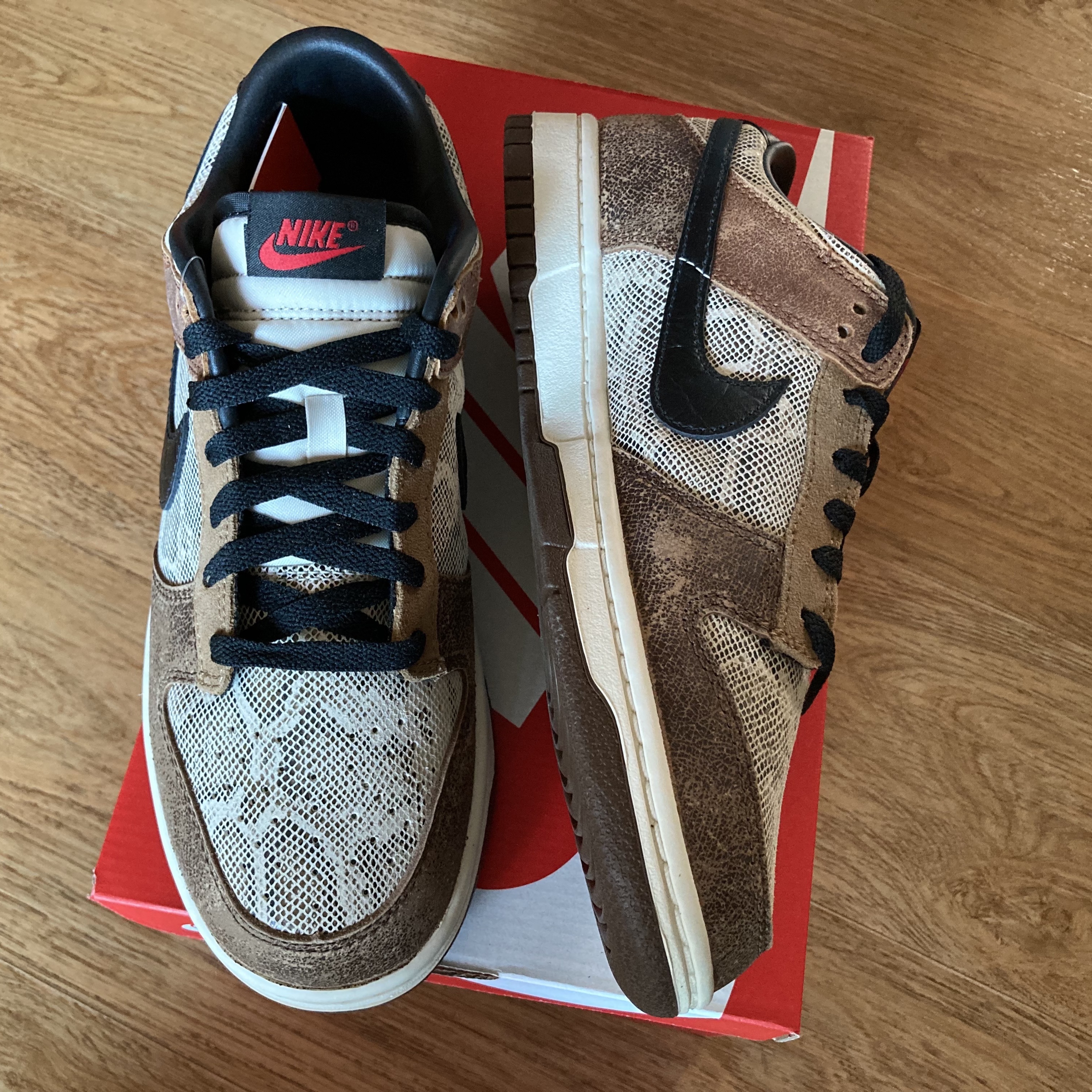 Nike Dunk Low PRM Head to Head 착용 스타일