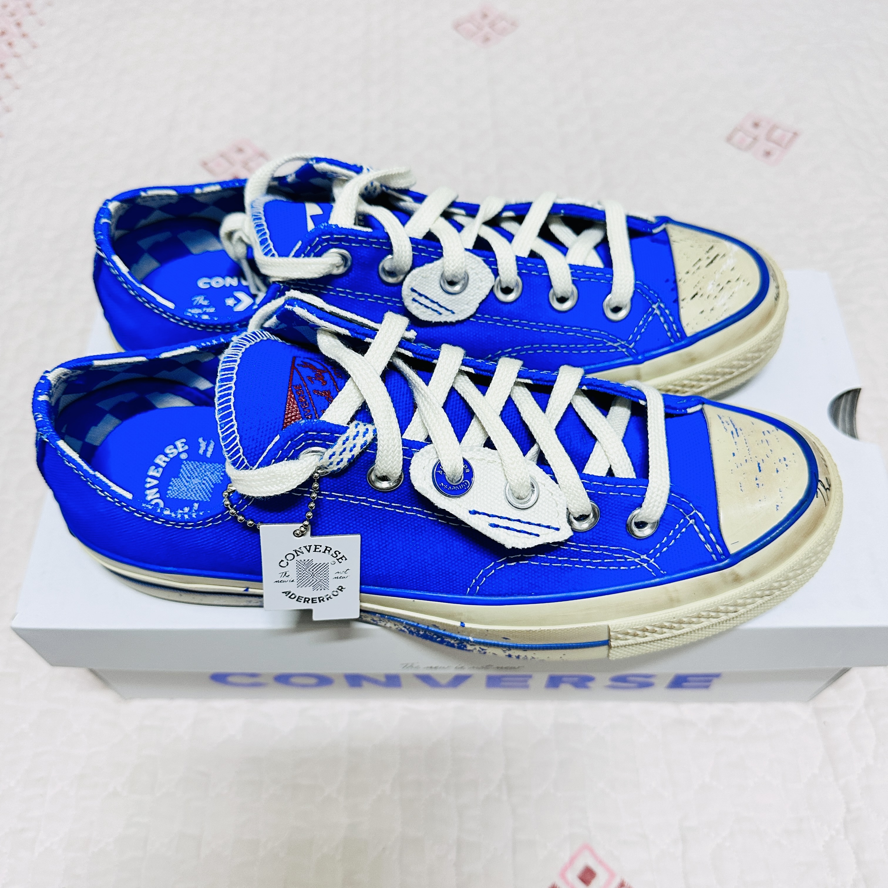 Converse x Ader Error Chuck 70 Ox Imperial Blue 착용 스타일 - 4