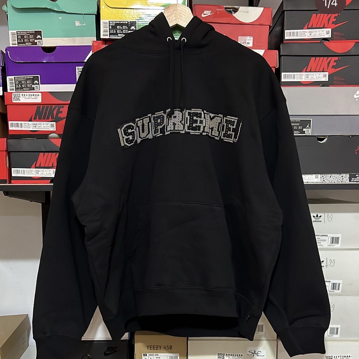 Supreme Beaded Hooded Sweatshirt Black - 23SS 착용 스타일