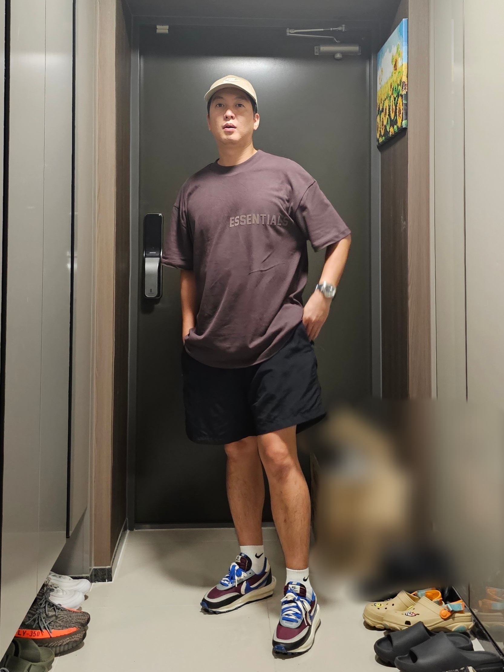 Essentials SS T-Shirt Plum - 23SS, Nike x Sacai x Undercover LDWaffle Night Maroon Team Royal 착용 스타일 - 3