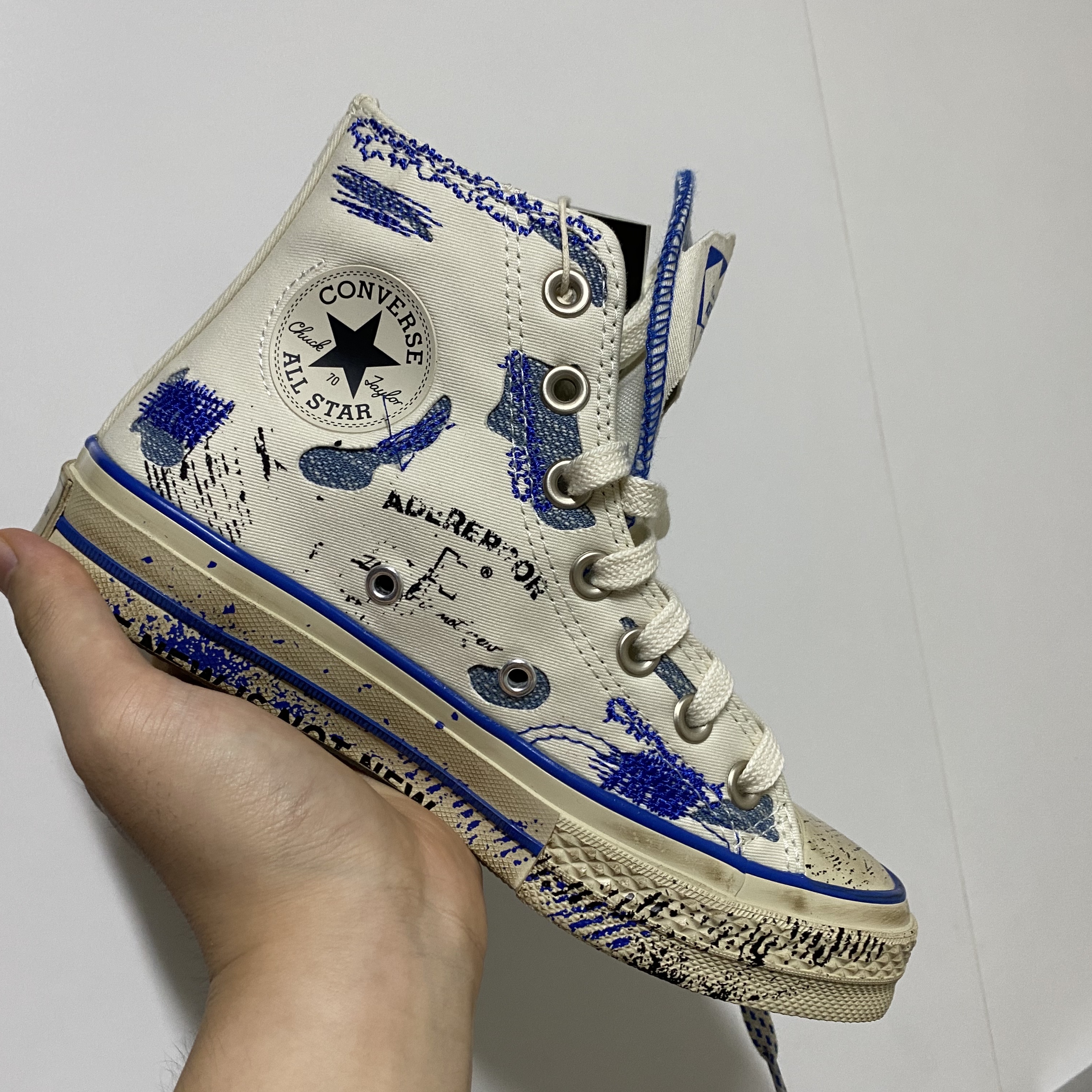 Converse x Ader Error Chuck 70 High White 착용 스타일 - 3