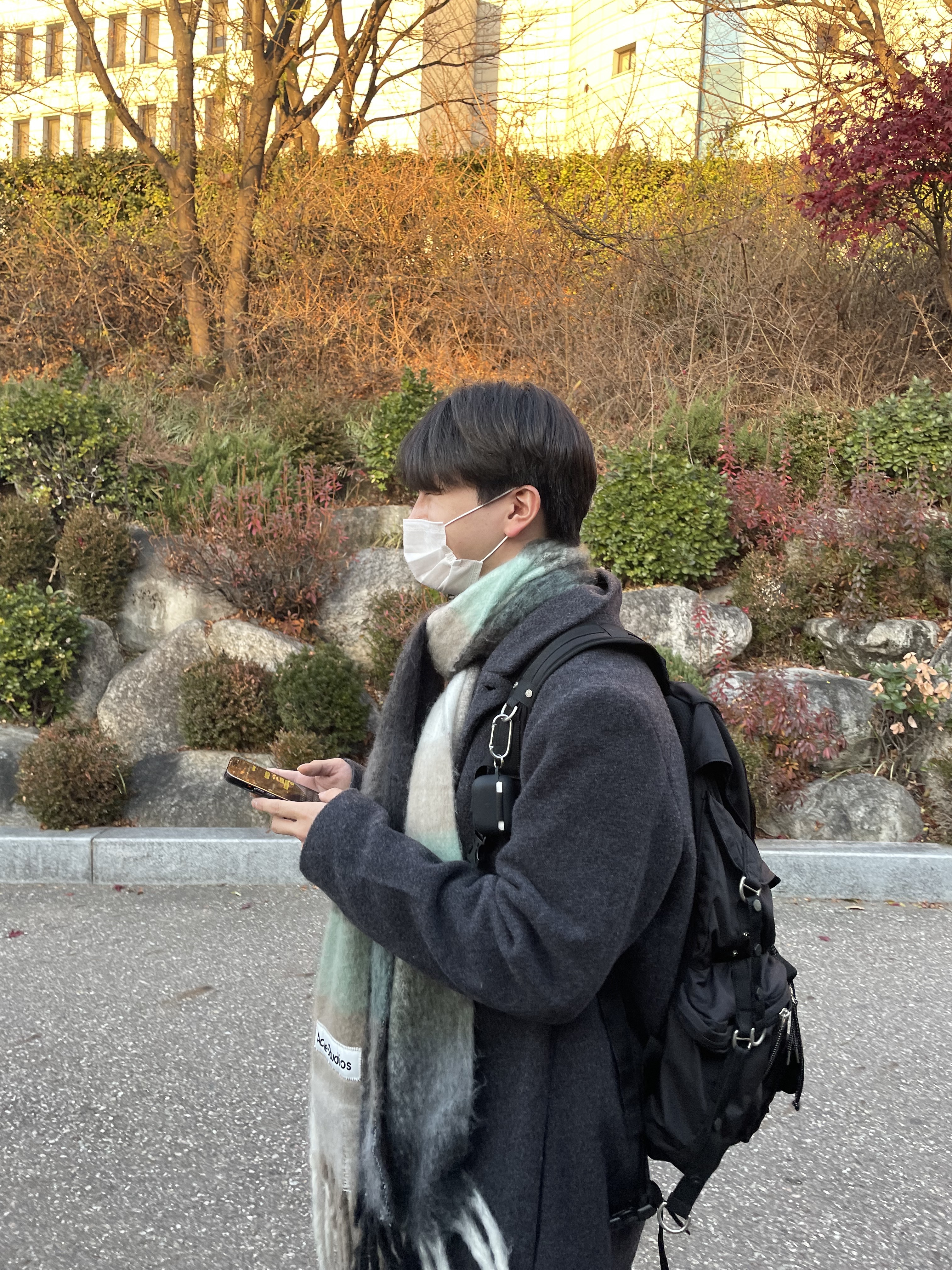 Acne Studios Mohair Check Muffler Grey Green Black 착용 스타일 - 1