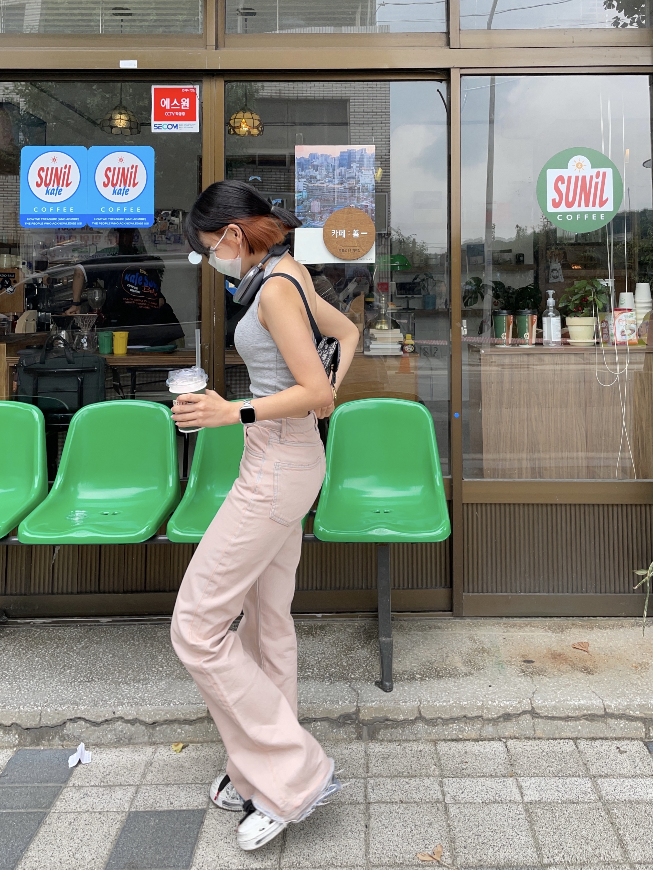 Nike x Peaceminusone Air Force 1 Low Para-Noise 2.0, Dior Saddle Belt Pouch Blue Dior Oblique Jacquard 착용 스타일 - 2