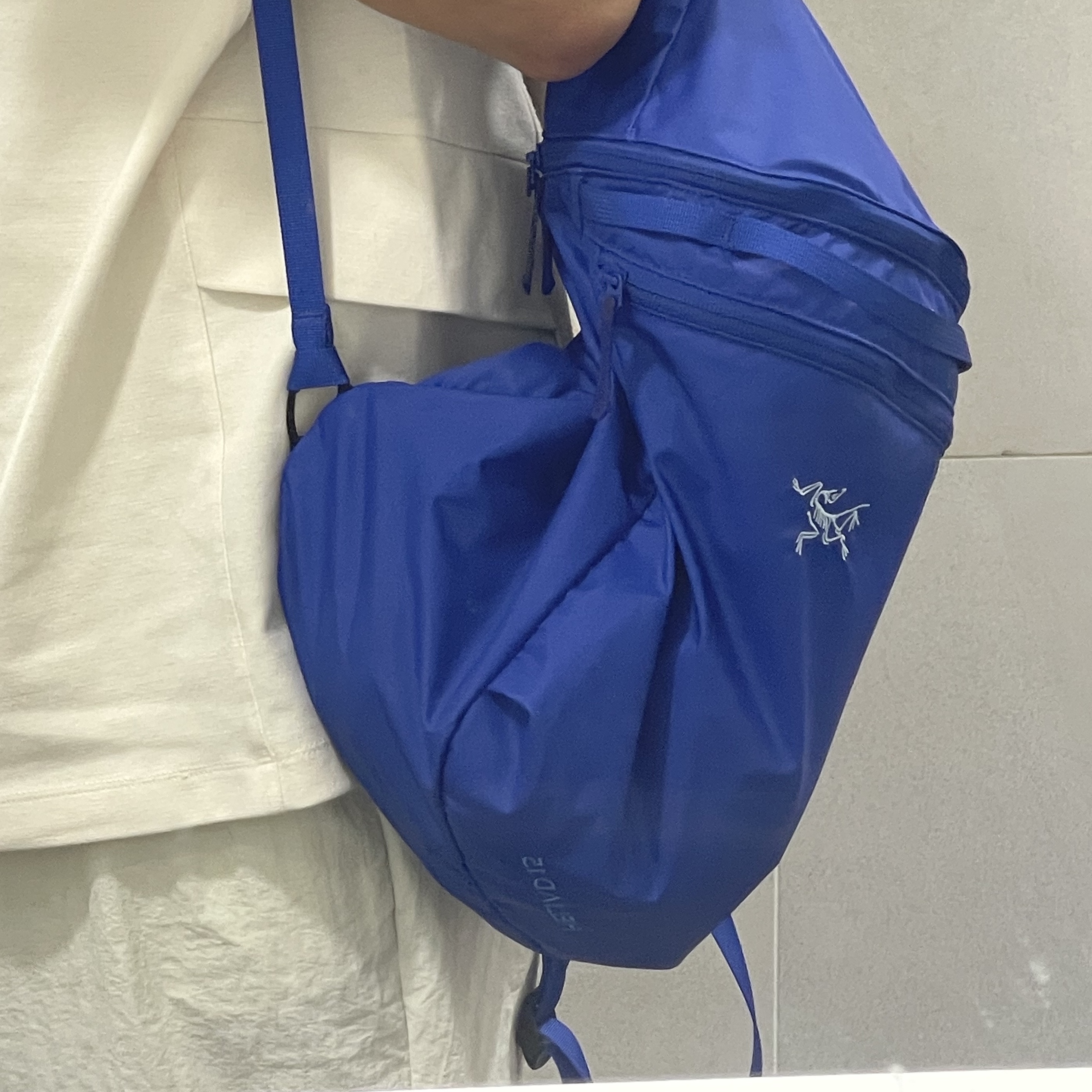 Arc'teryx Heliad 15 Backpack Vitality 착용 스타일