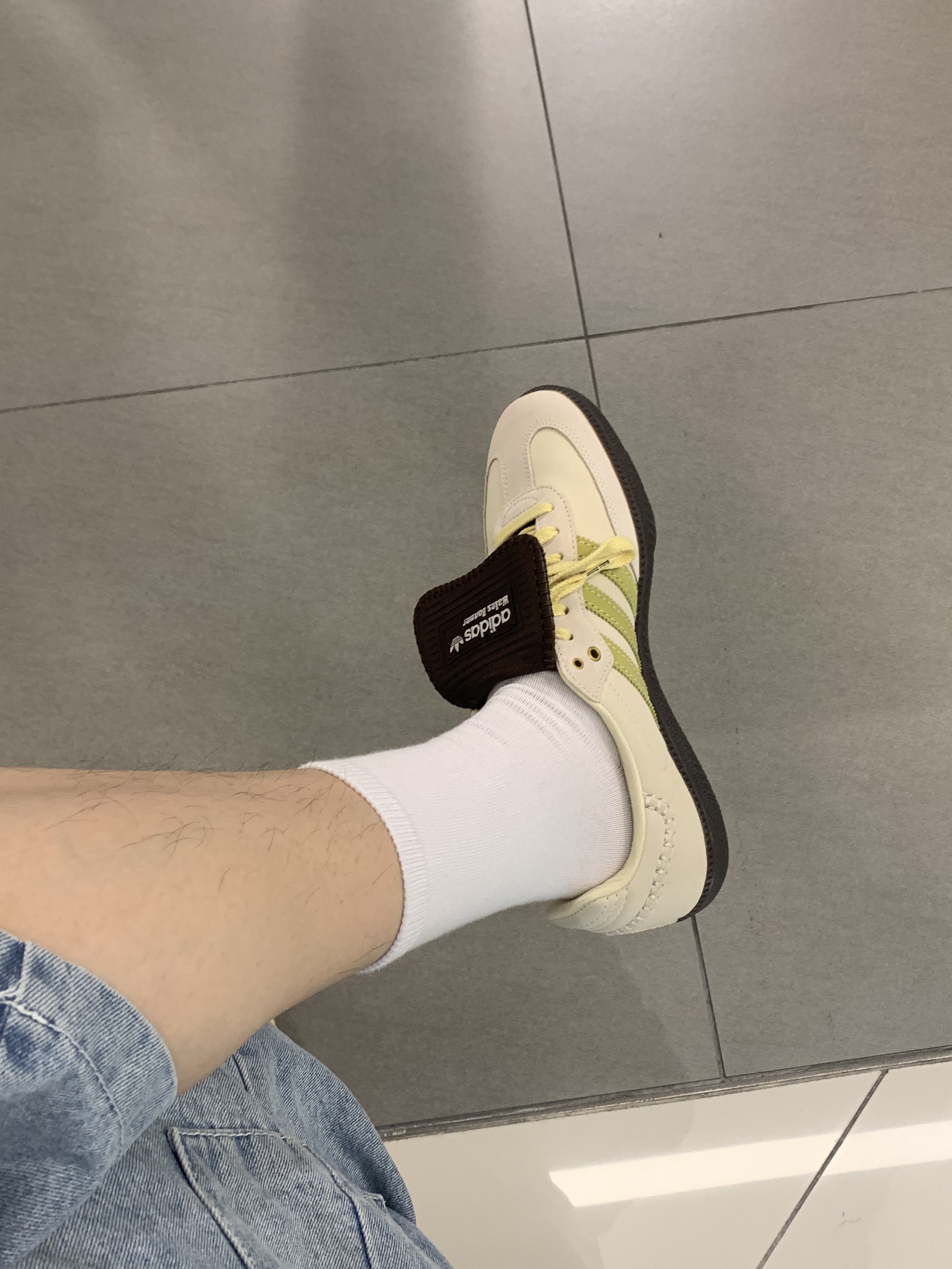 Adidas x Wales Bonner Samba Brown Ecru Tint 착용 스타일 - 4