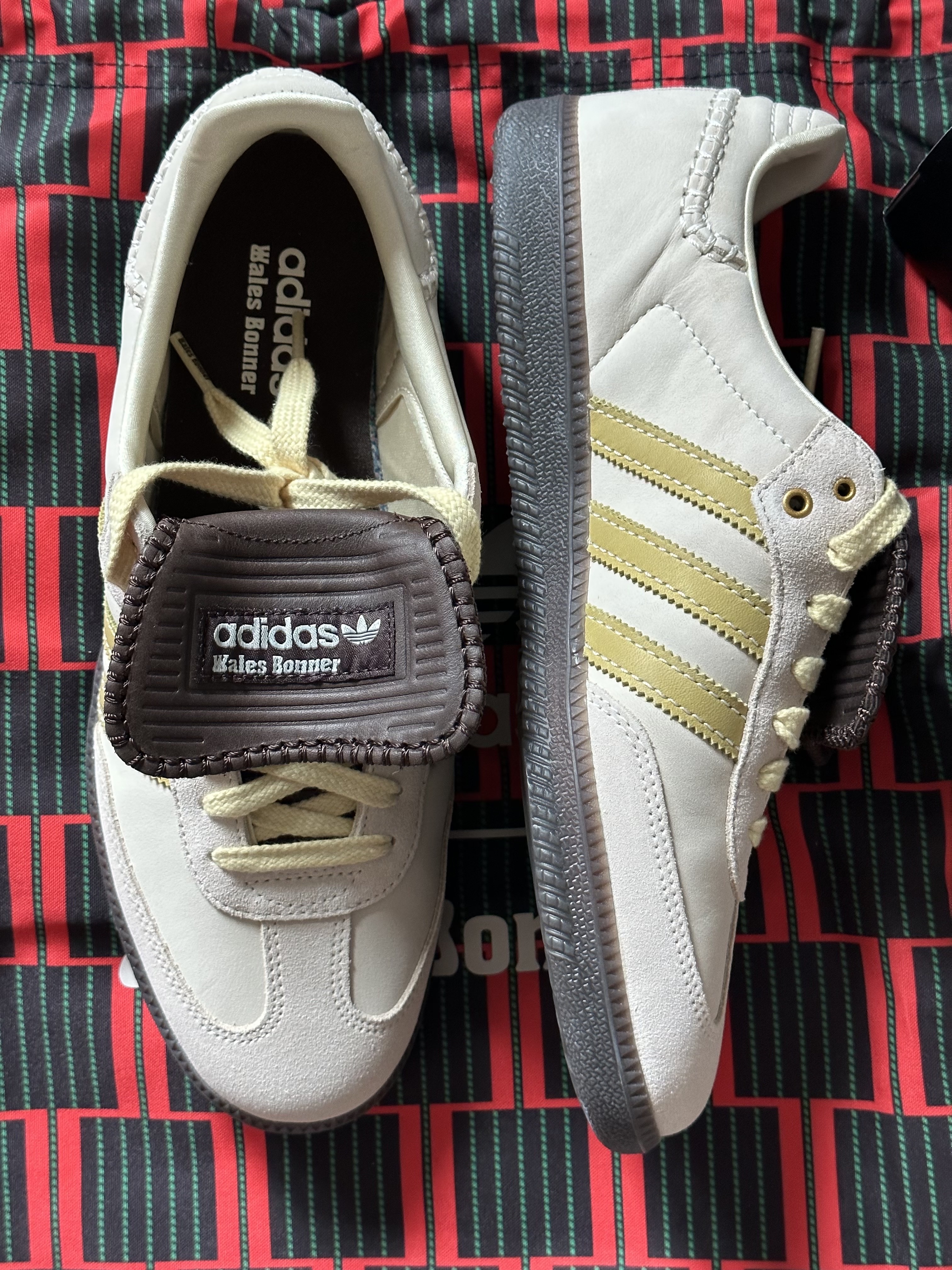 Puma x AMI Suede Crepe Pristine, Adidas x Wales Bonner Samba Brown Ecru Tint 착용 스타일 - 2