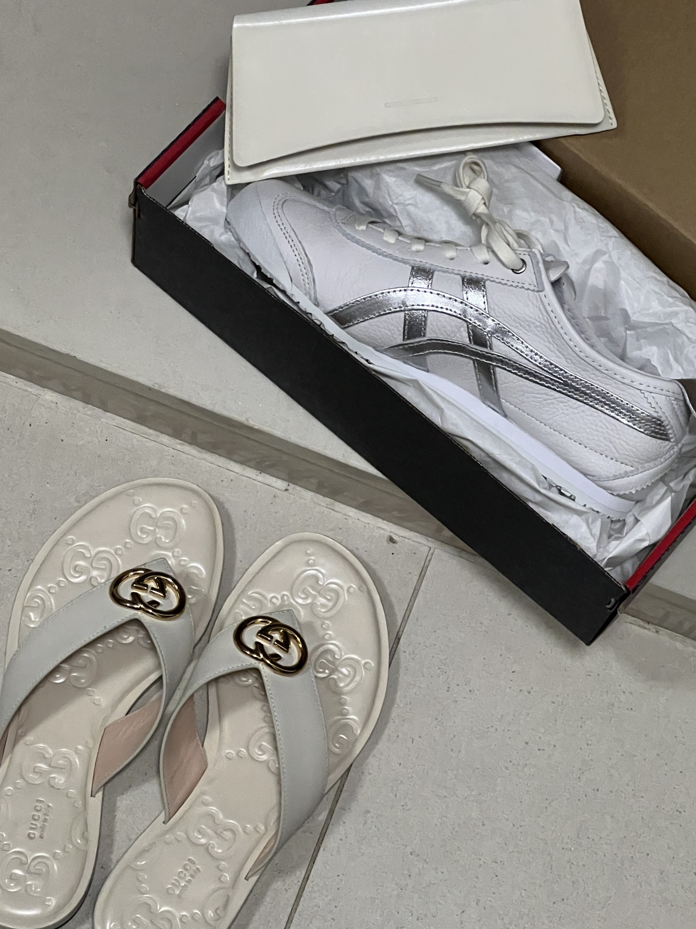 Onitsuka Tiger Mexico 66 White Silver 착용 스타일