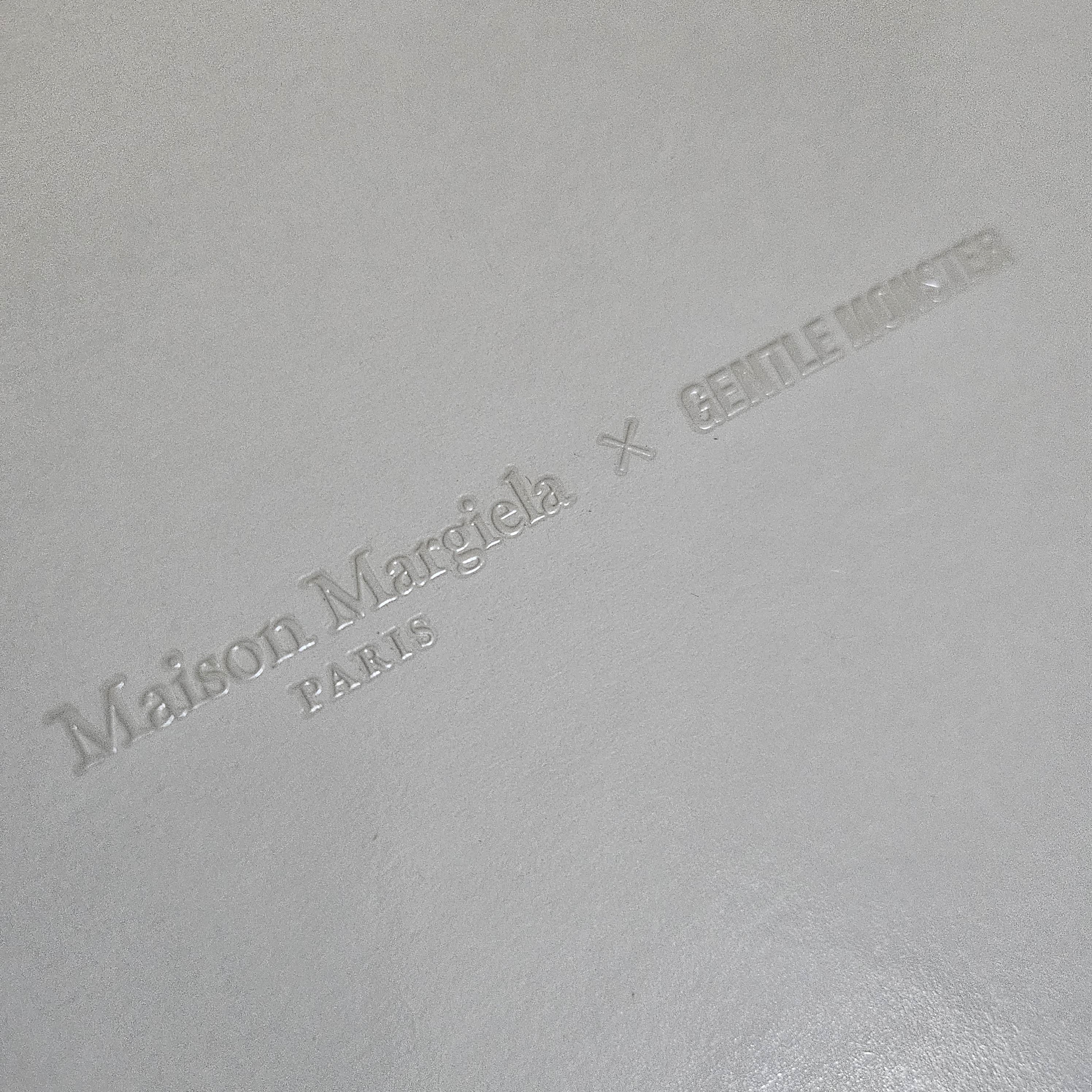 Gentle Monster x Maison Margiela MM005 Black Black 착용 스타일 - 3