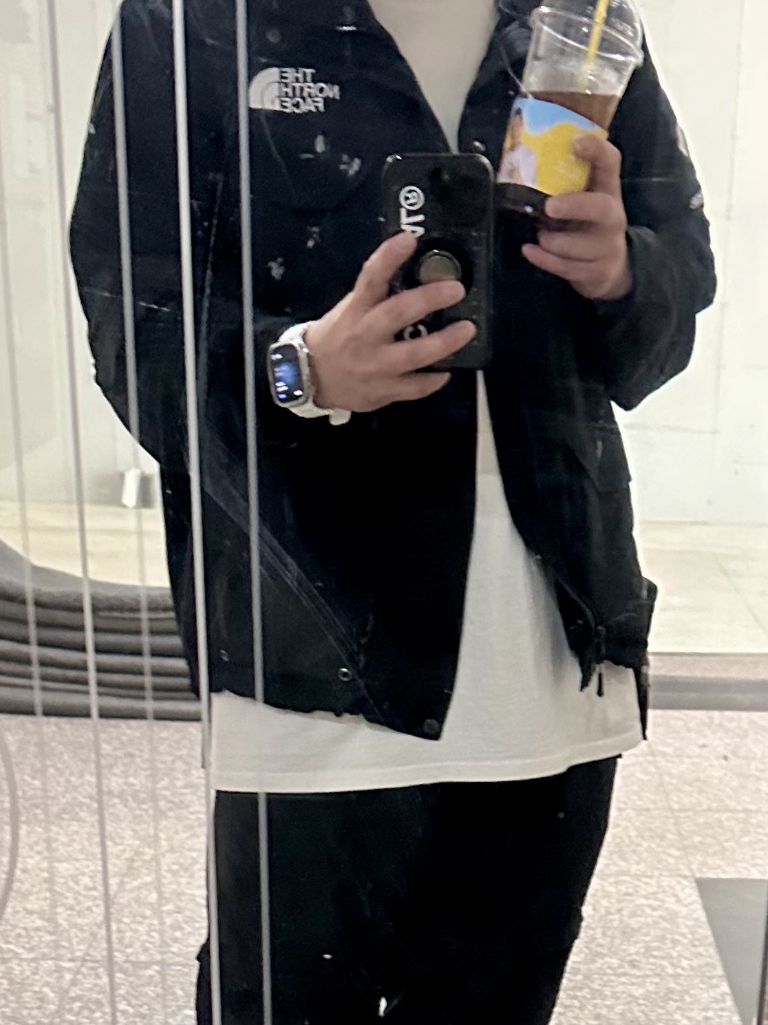 Supreme x The North Face Trekking Convertible Jacket Black - 22SS, Supreme x The North Face Trekking Zip-Off Belted Pants Black - 22SS 착용 스타일 - 1