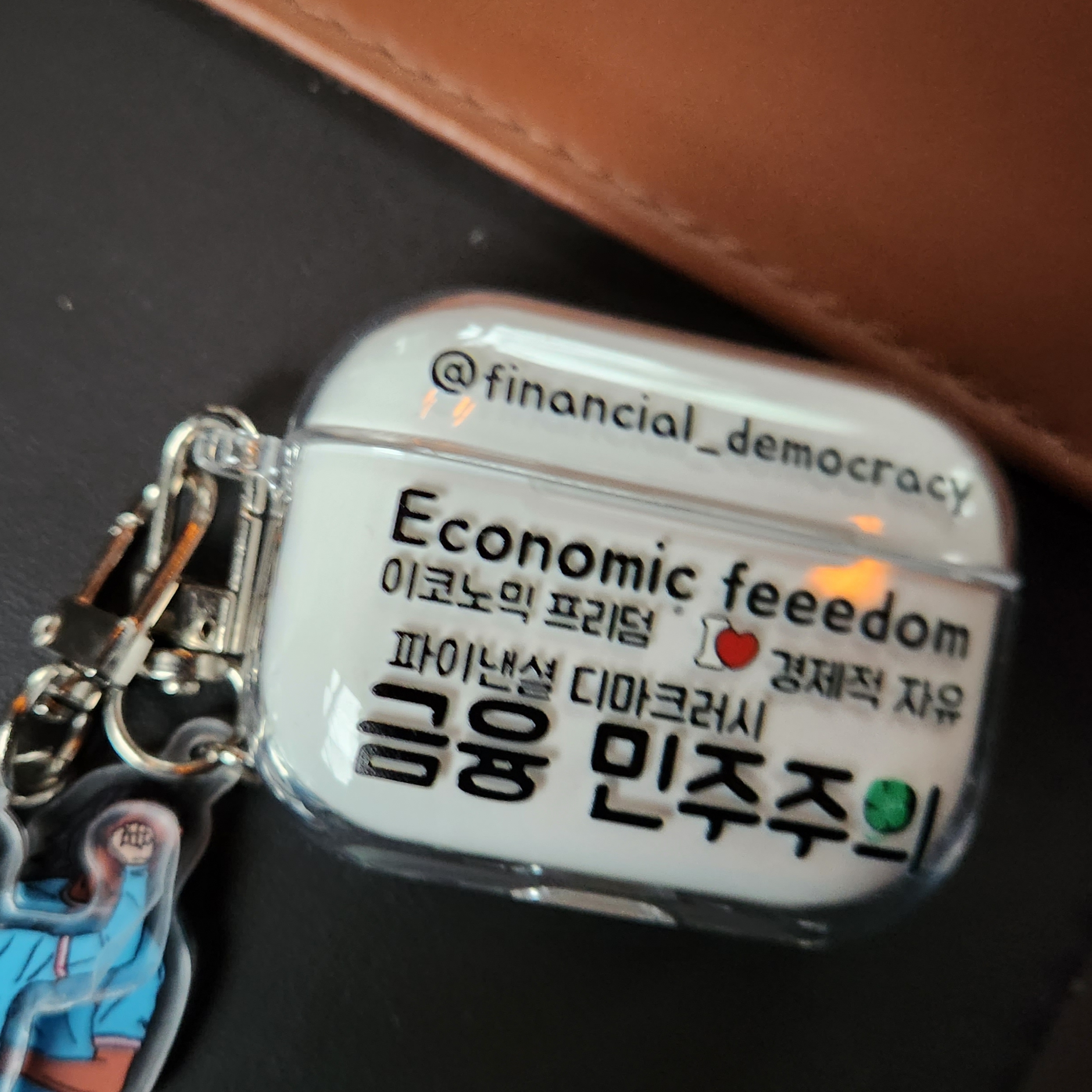 Apple AirPods Pro 2nd Gen (Korean Ver.) 착용 스타일