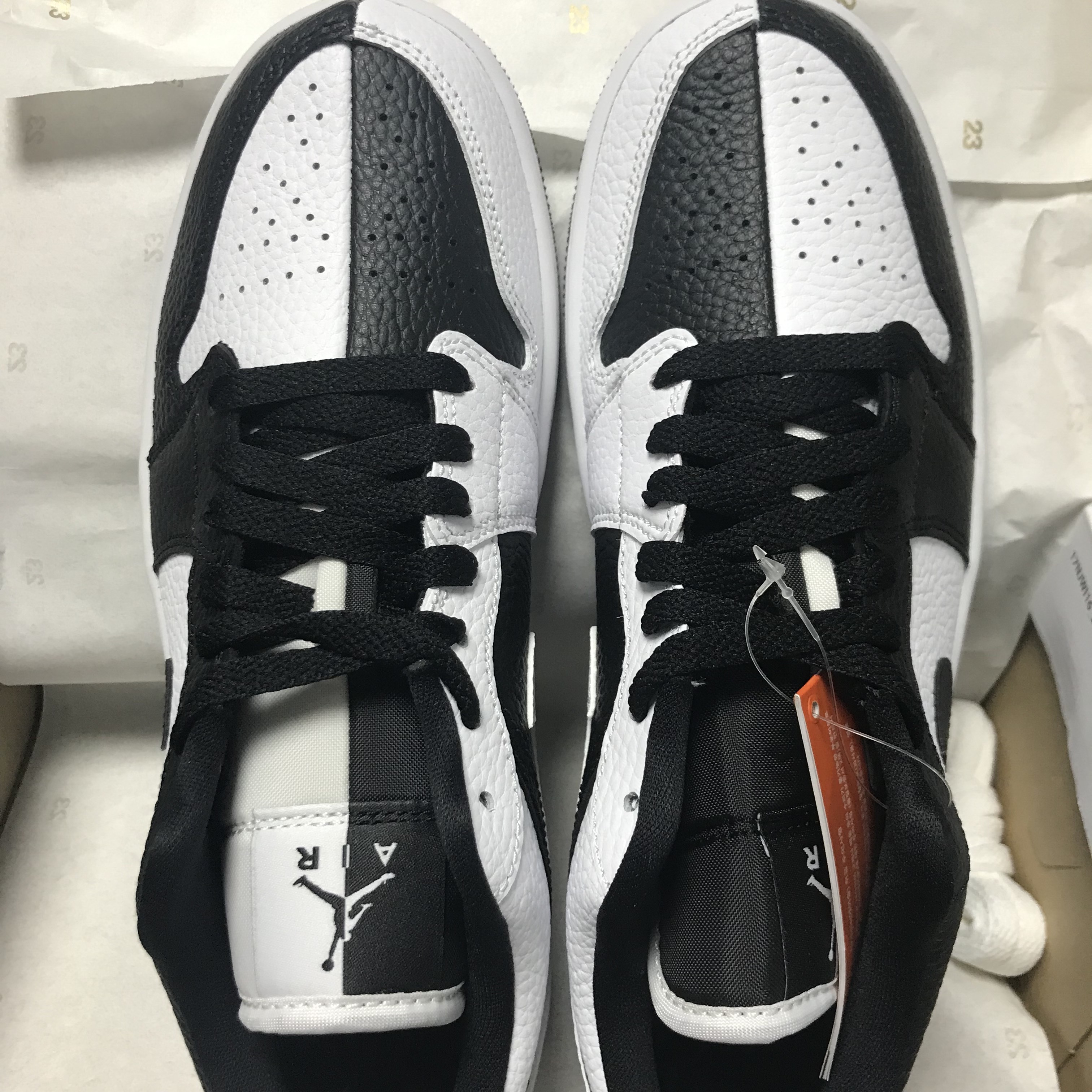 (W) Jordan 1 Low SE Black White 착용 스타일