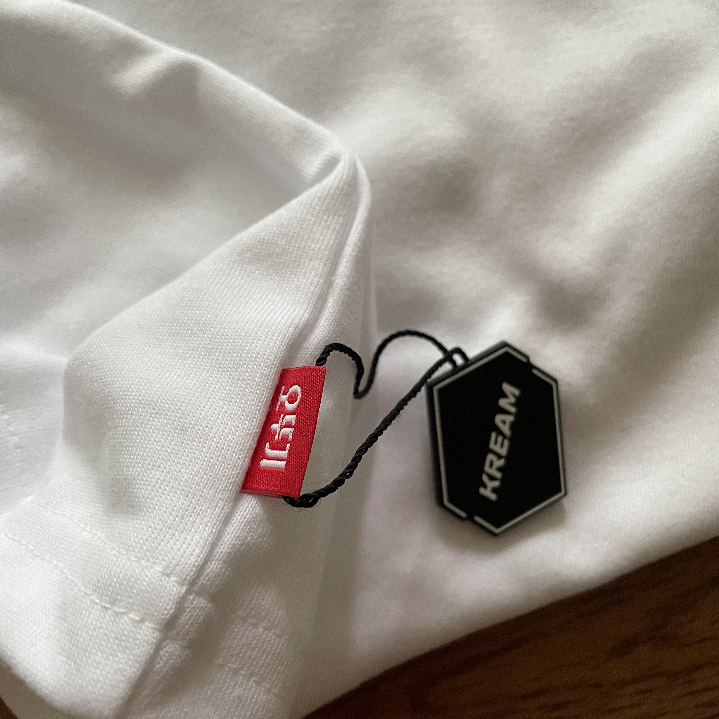 IAB Studio x Ottogi Mayonnaise 50th Anniversary T-Shirt White 착용 스타일 - 2