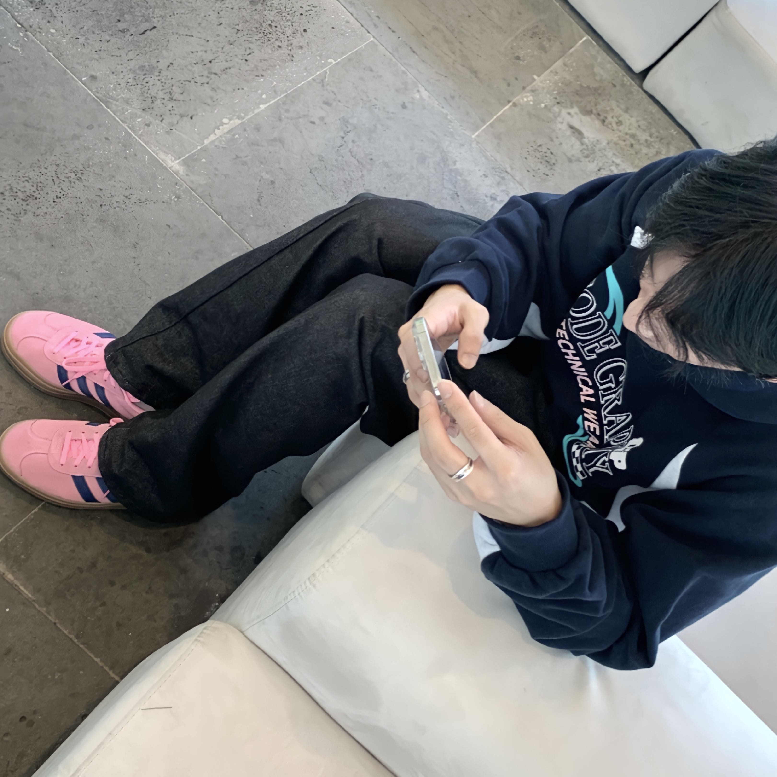 (W) Adidas Gazelle Bold Pink Glow Victory Blue 착용 스타일 - 2