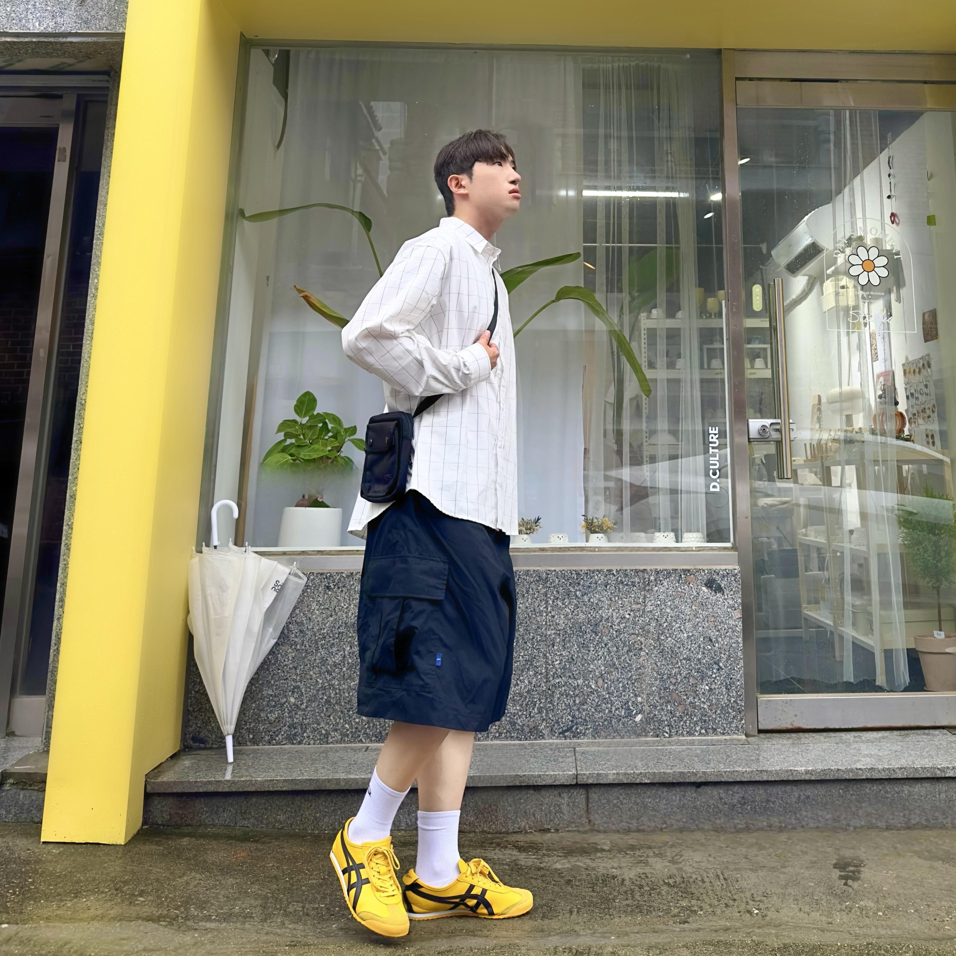 Onitsuka Tiger Mexico 66 Yellow Black 착용 스타일 - 1
